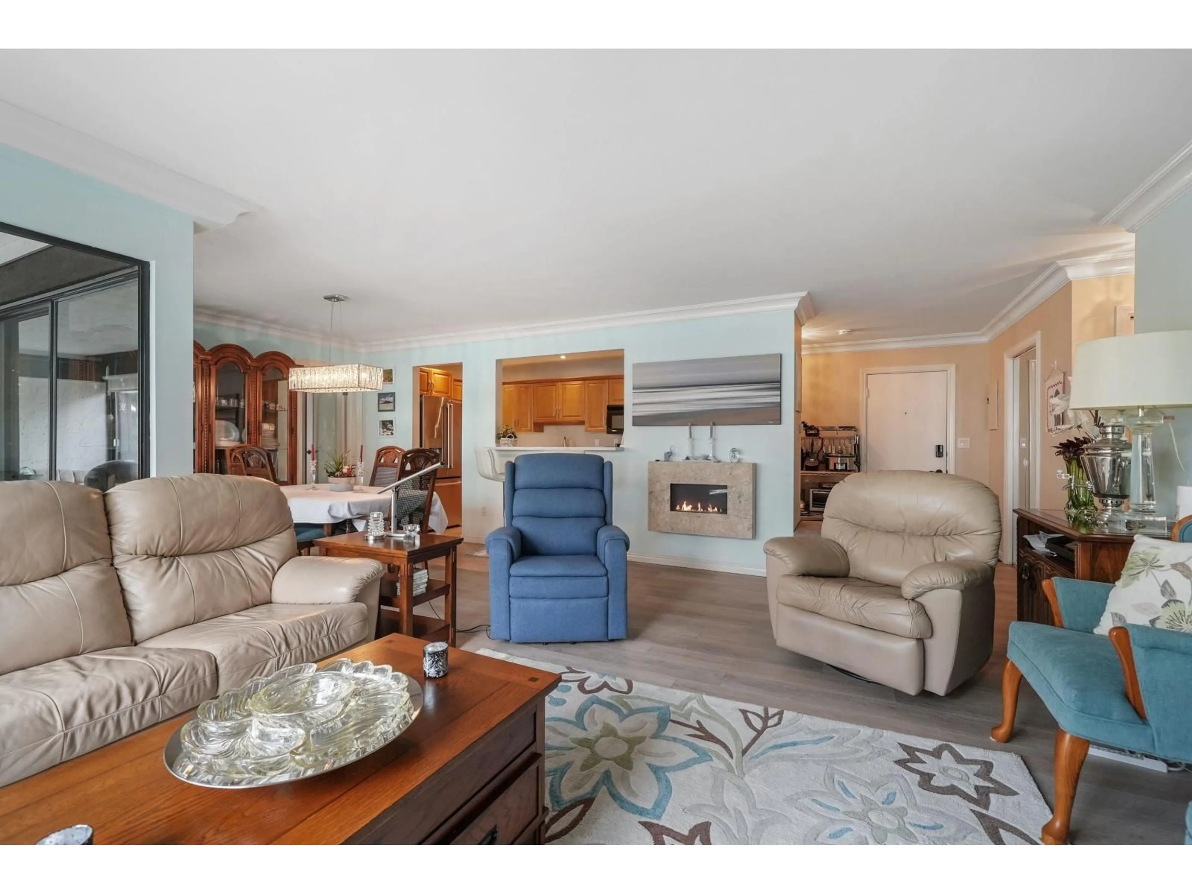 Living room with furniture, unknown for #308 - 1437 FOSTER STREET, White Rock British Columbia V4B3X6