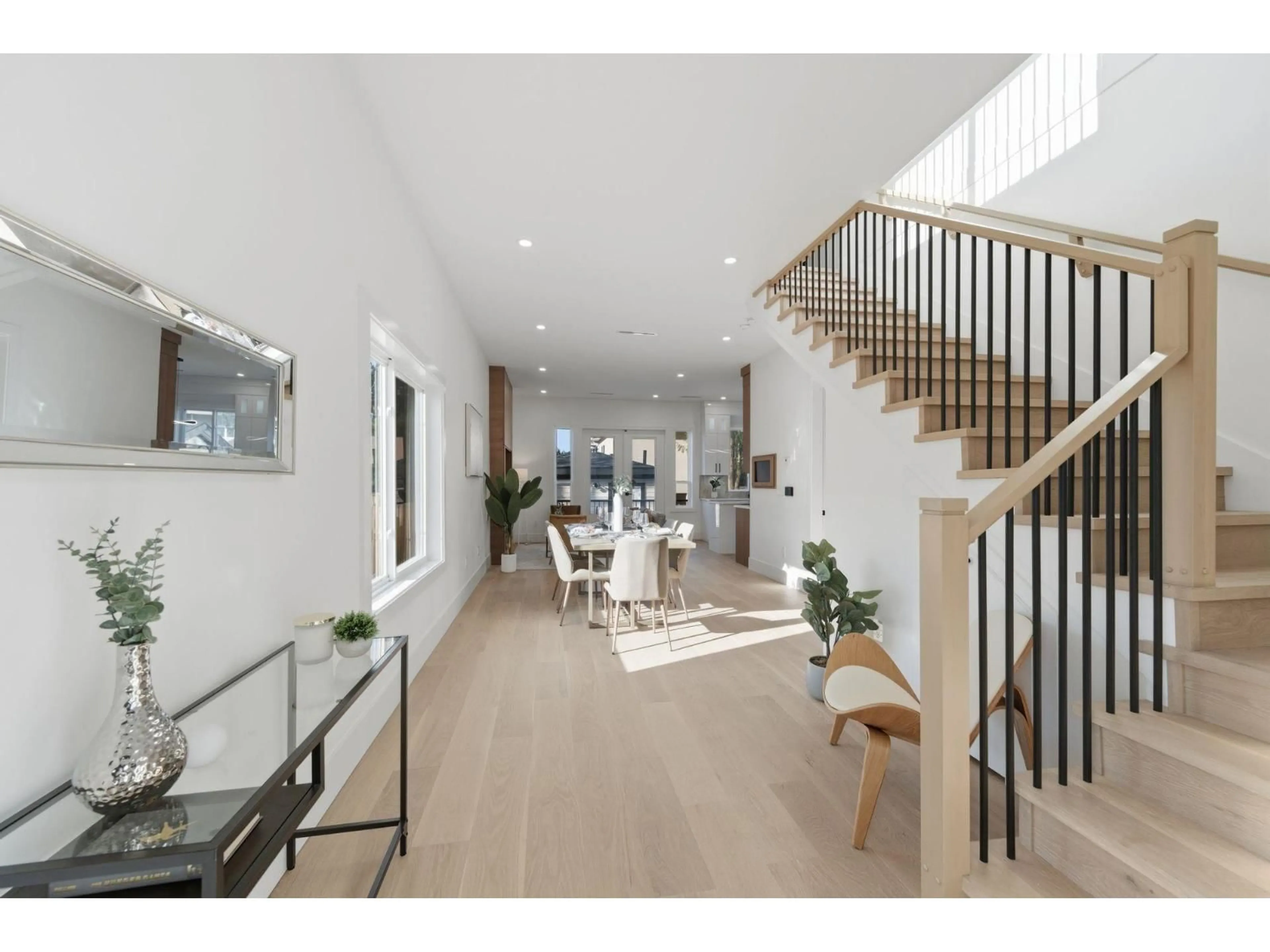 Indoor foyer for 8233 114 STREET, Delta British Columbia V4C5J4