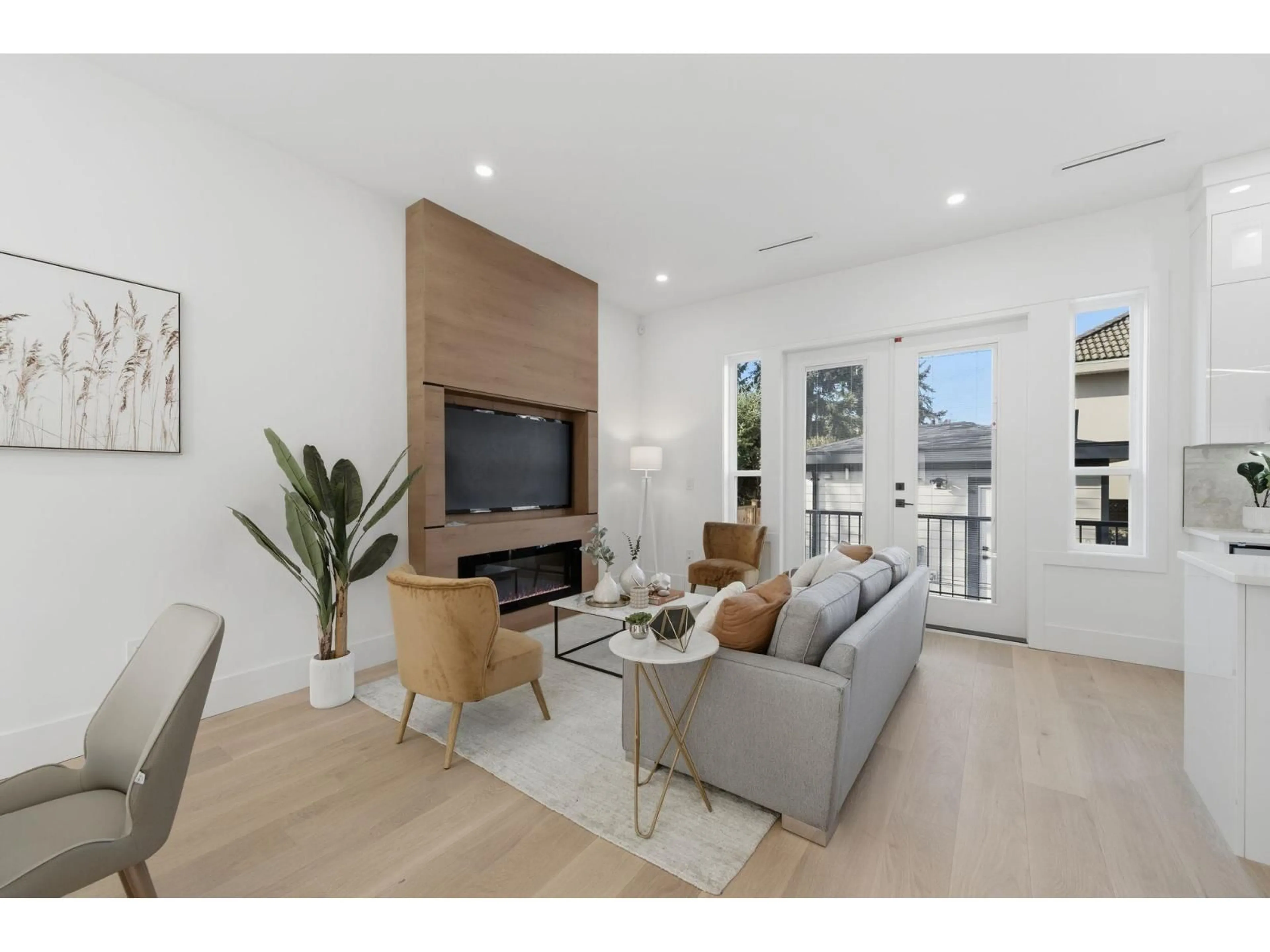 Living room with furniture, unknown for 8233 114 STREET, Delta British Columbia V4C5J4