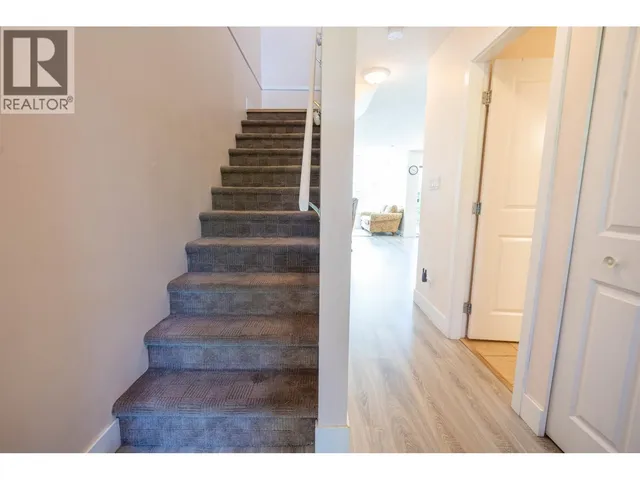 3 - 624 SHAW ROAD, Gibsons 3