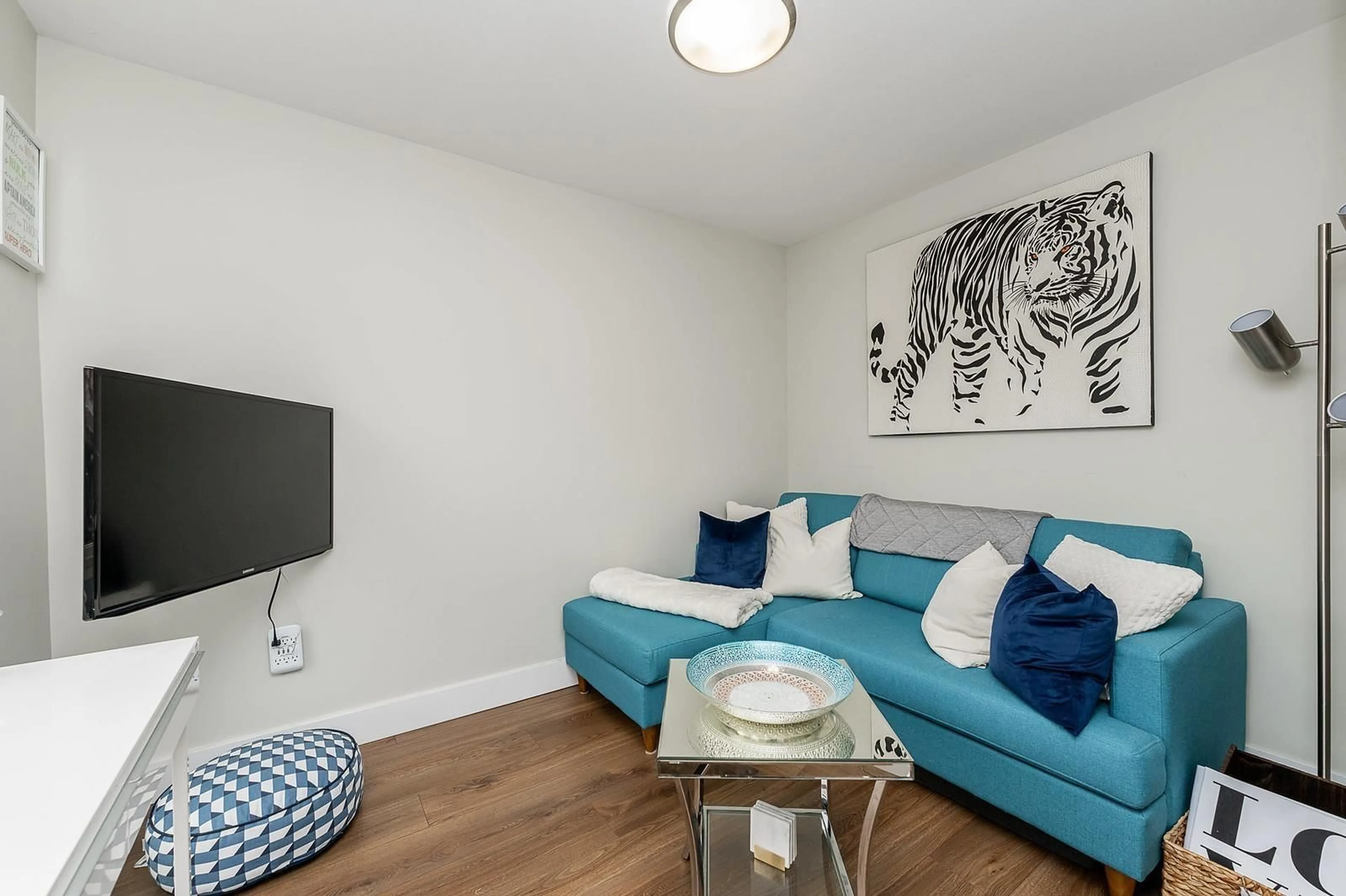 Living room with furniture, unknown for 24 - 6671 121 STREET, Surrey British Columbia V3W1T9