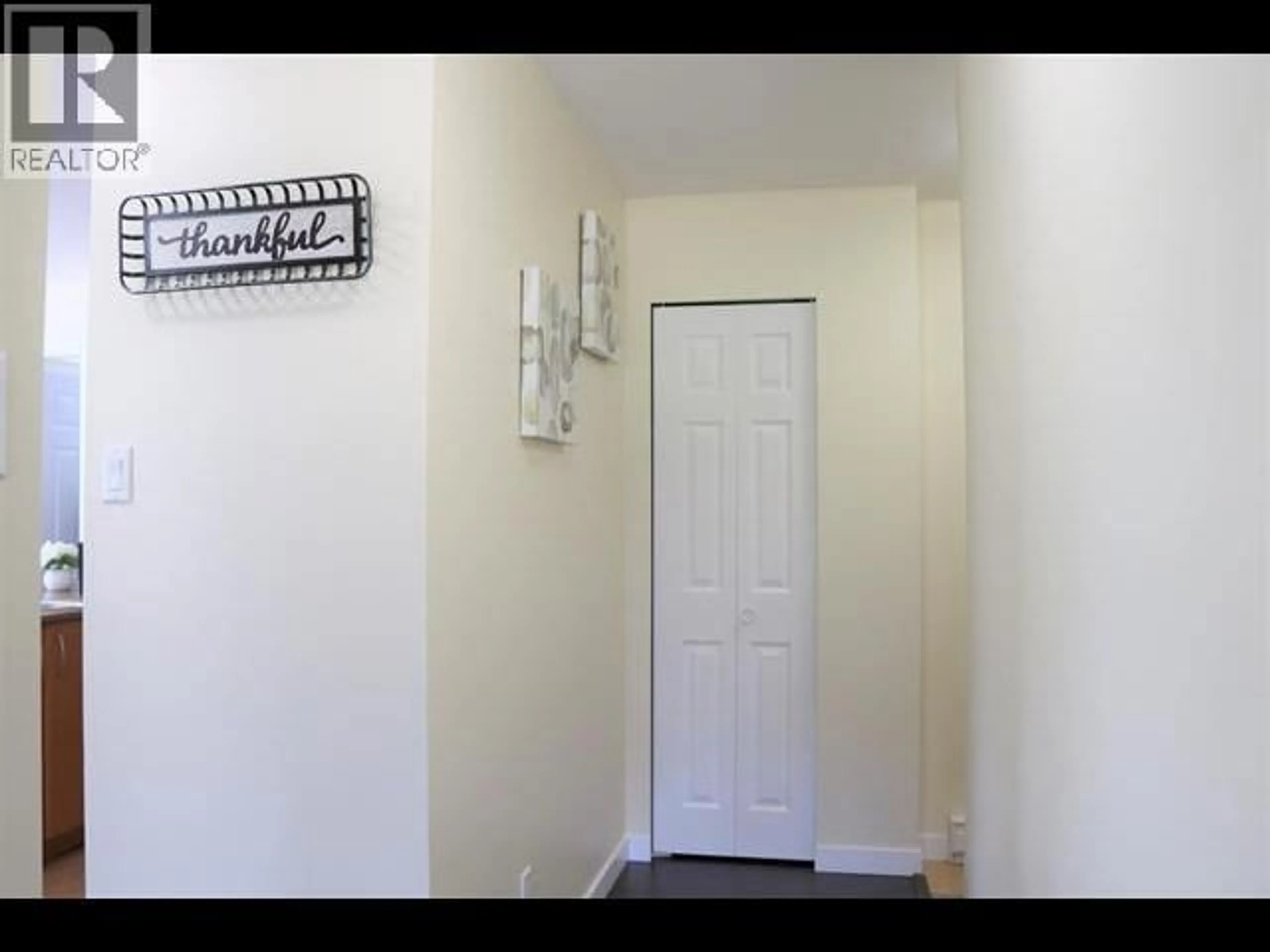 Indoor entryway for PH2 - 1205 FIFTH AVENUE, New Westminster British Columbia V3M1Y9