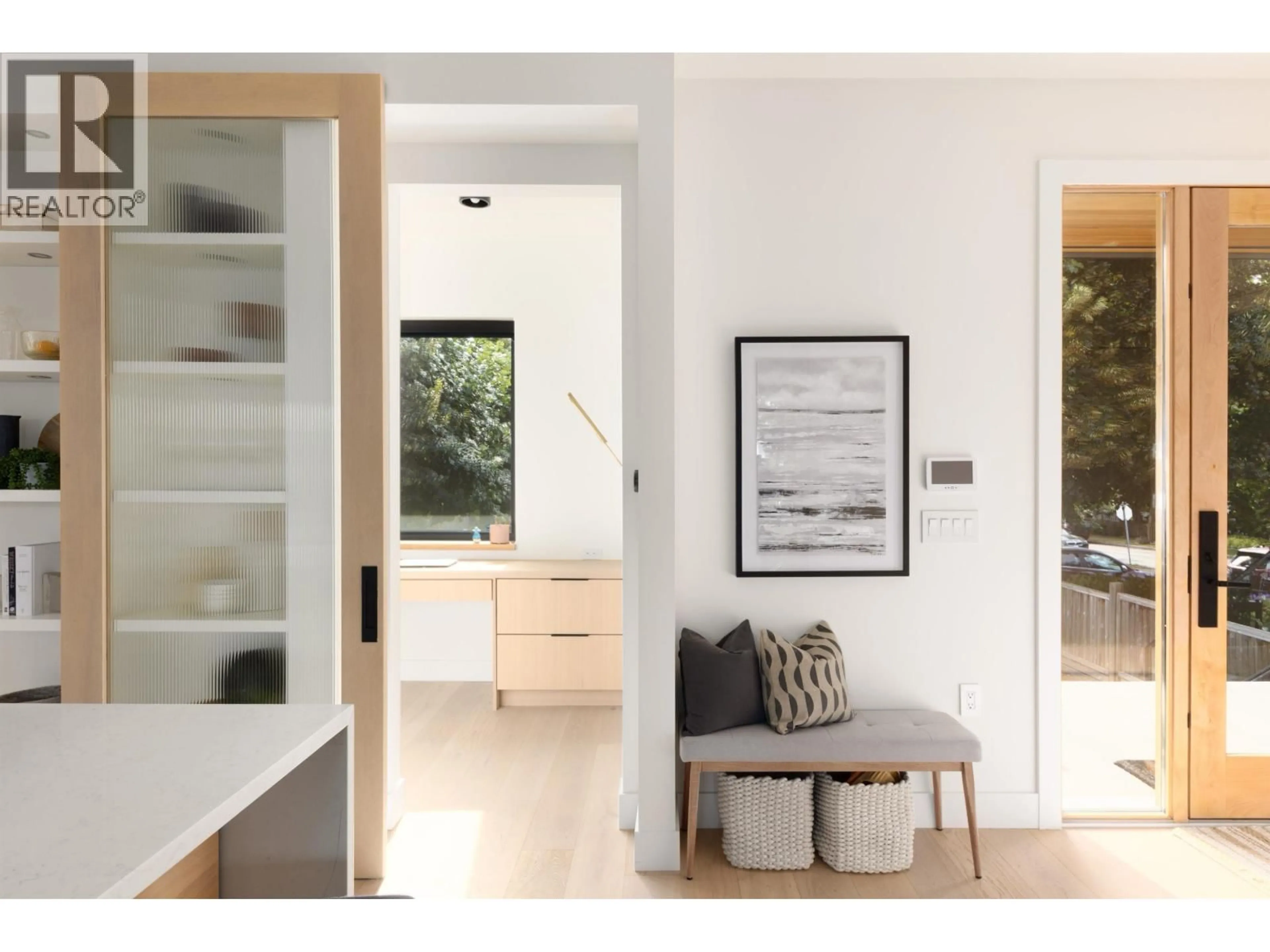 Indoor entryway for 4626 WINDSOR STREET, Vancouver British Columbia V5V4P7