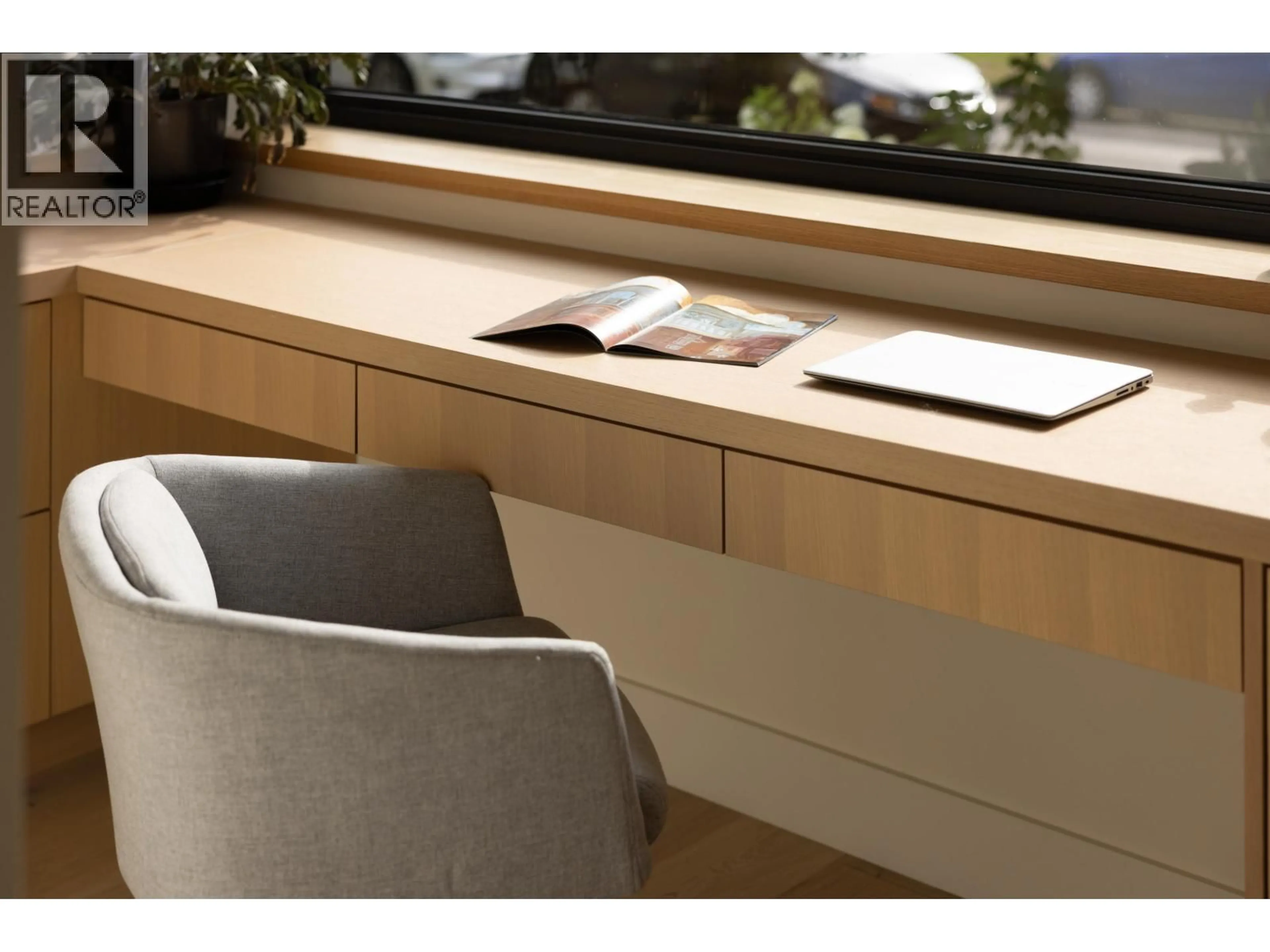 Unknown for 4626 WINDSOR STREET, Vancouver British Columbia V5V4P7