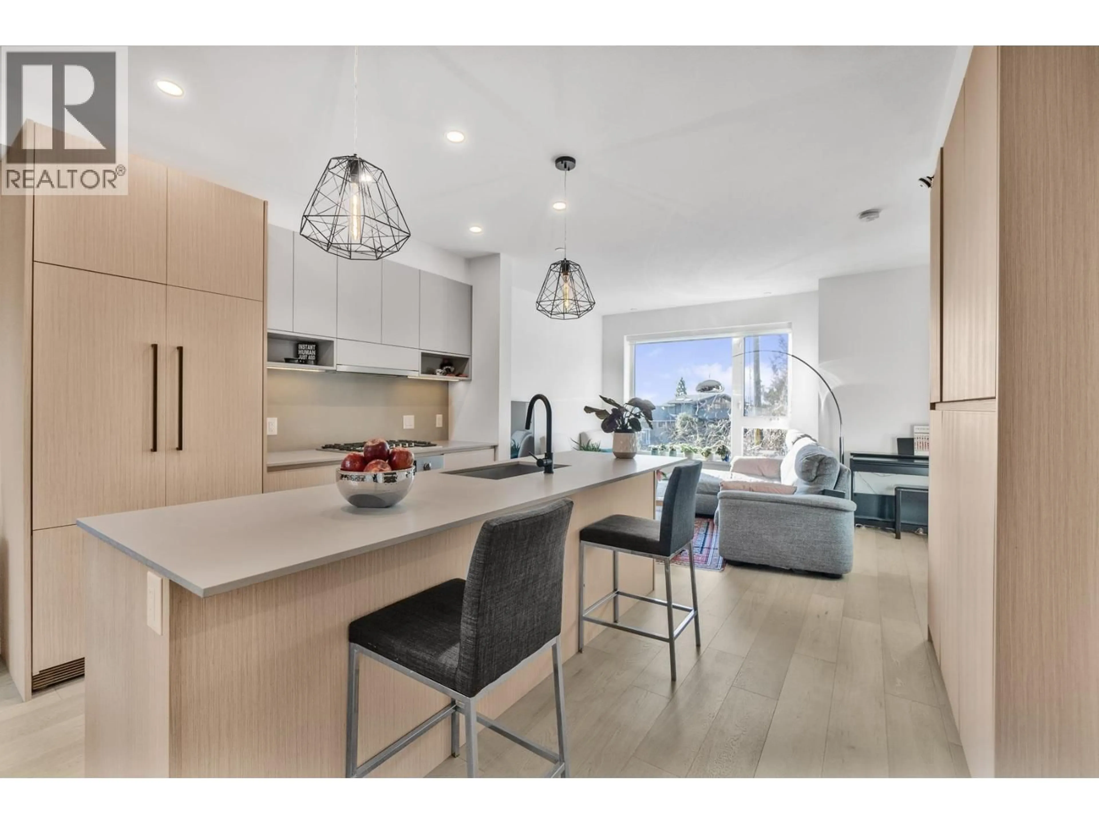 Open concept kitchen, unknown for 11 - 528 2ND STREET, North Vancouver British Columbia V7L0G8