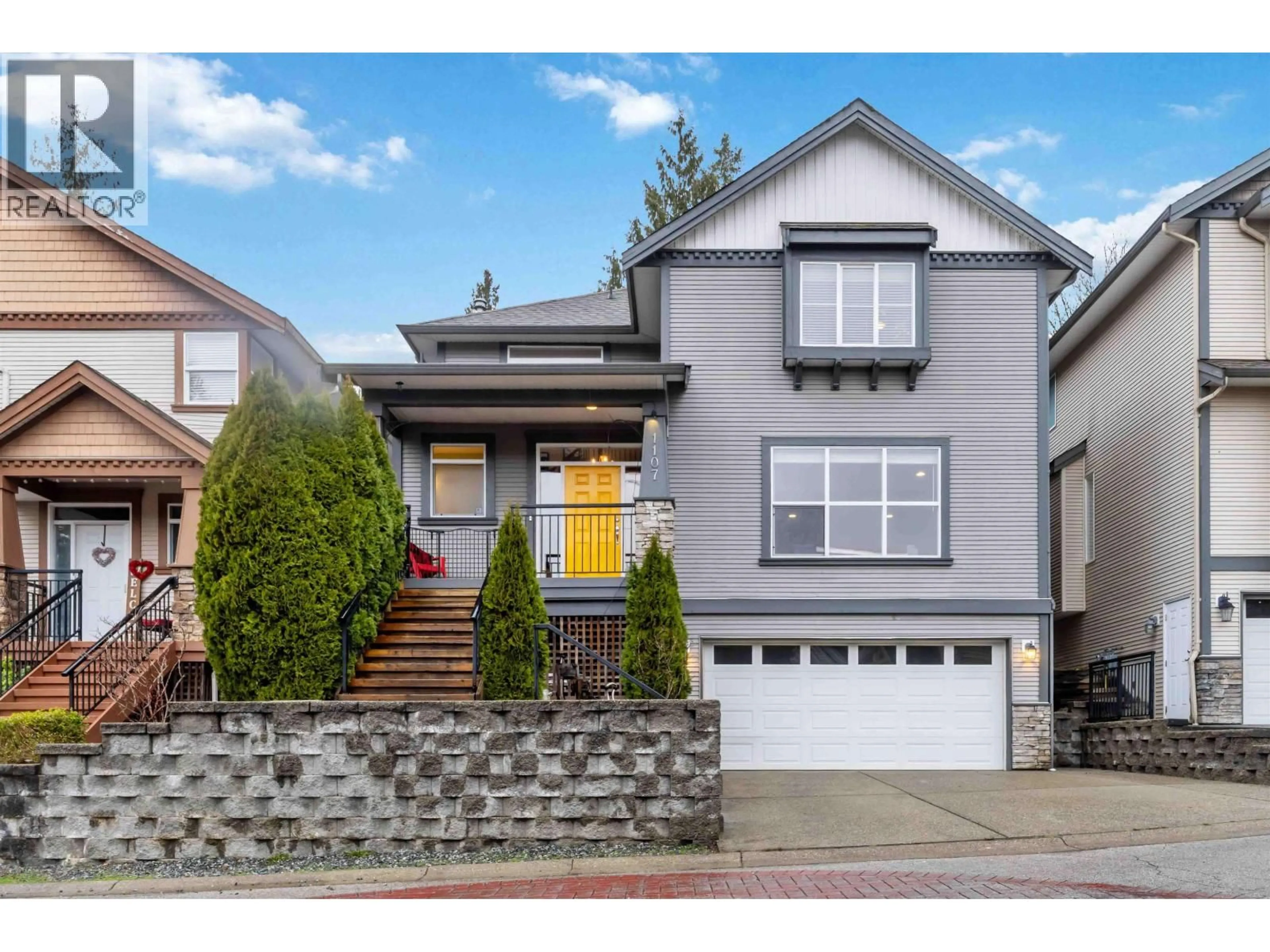Home with vinyl exterior material, street for 1107 - 11497 236 STREET, Maple Ridge British Columbia V2W2E8