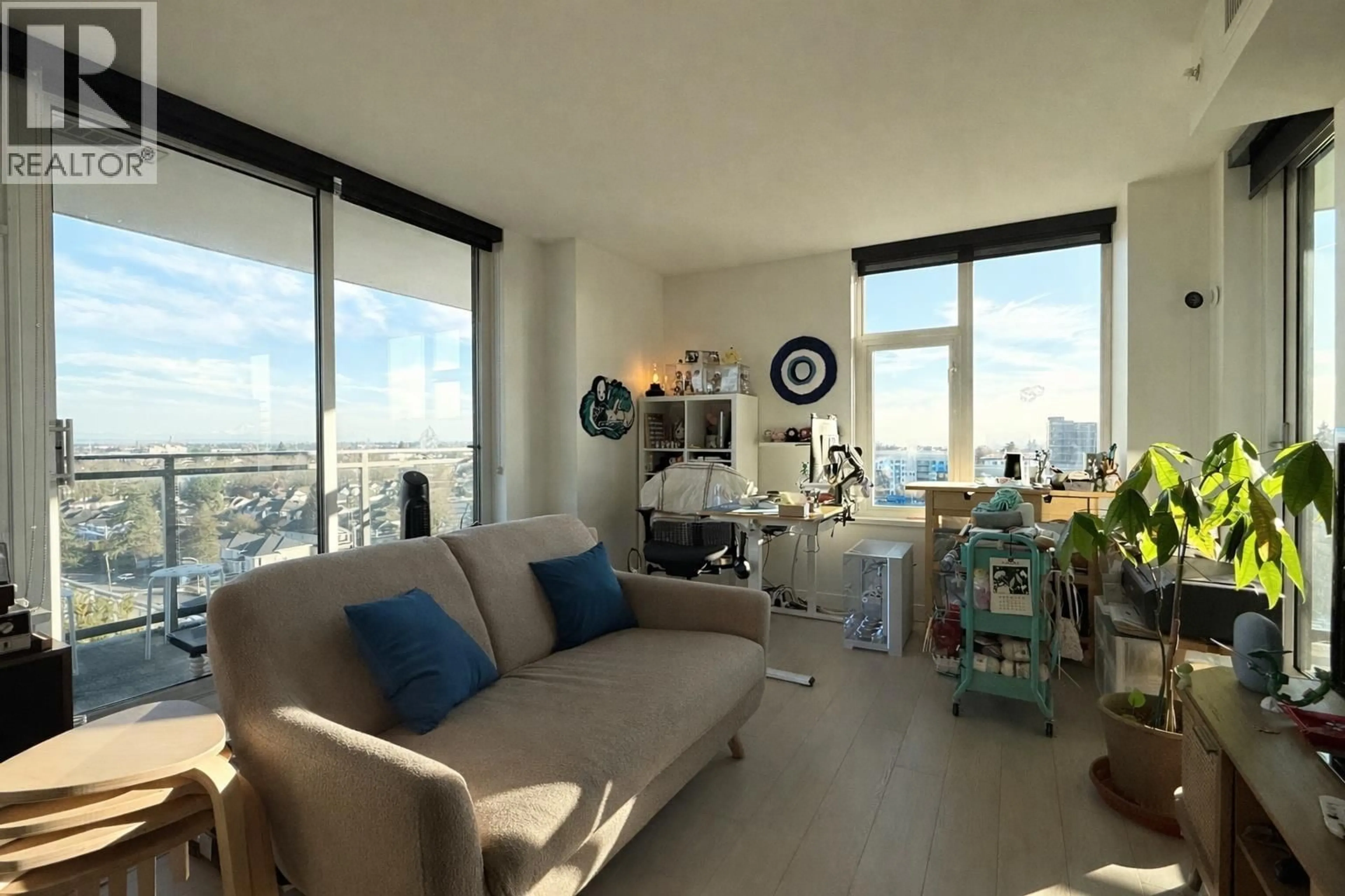 Living room with furniture, unknown for 1503 - 3300 KETCHESON ROAD, Richmond British Columbia V6X0S5