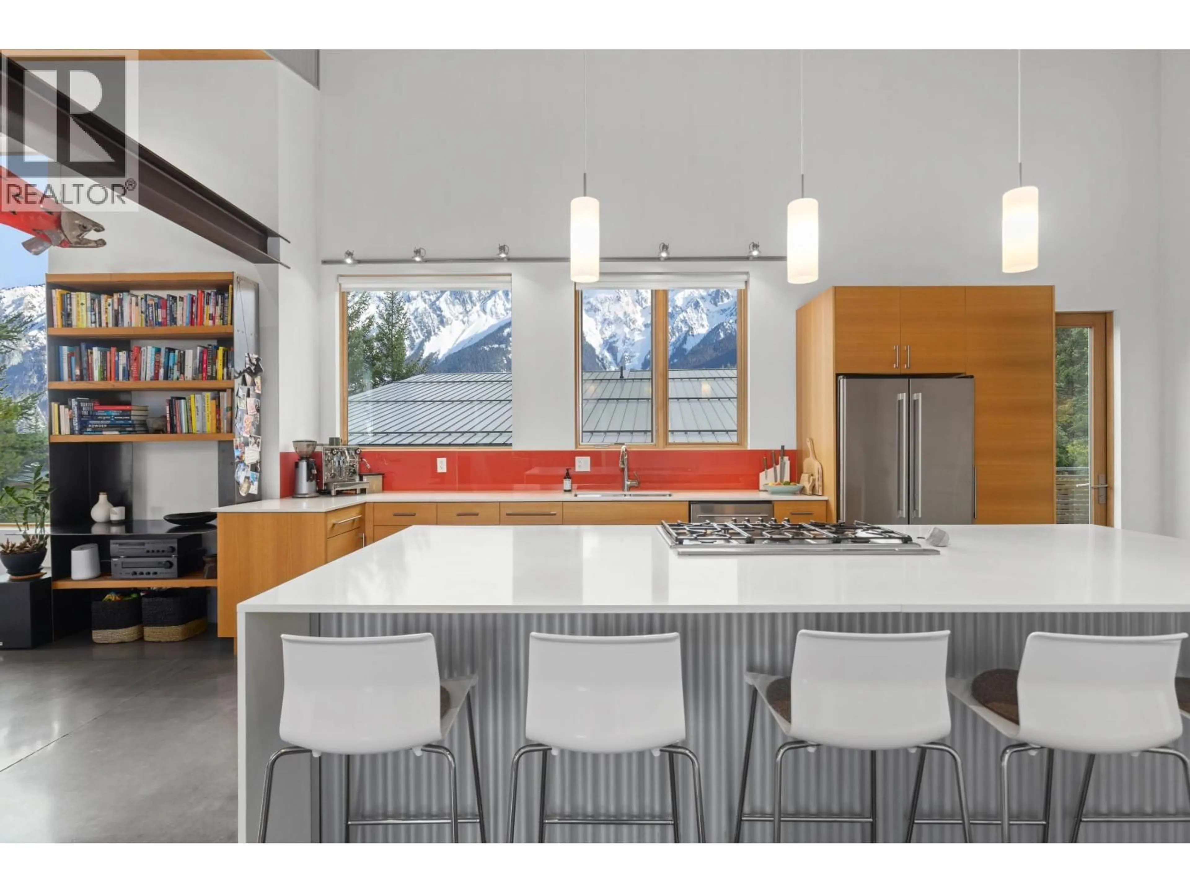 Contemporary kitchen, unknown for 7465 DOGWOOD STREET, Pemberton British Columbia V0N2L0