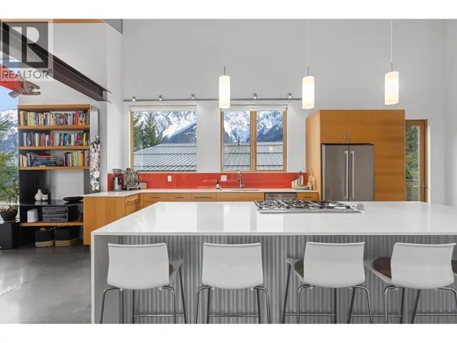 7465 DOGWOOD STREET, Pemberton 4