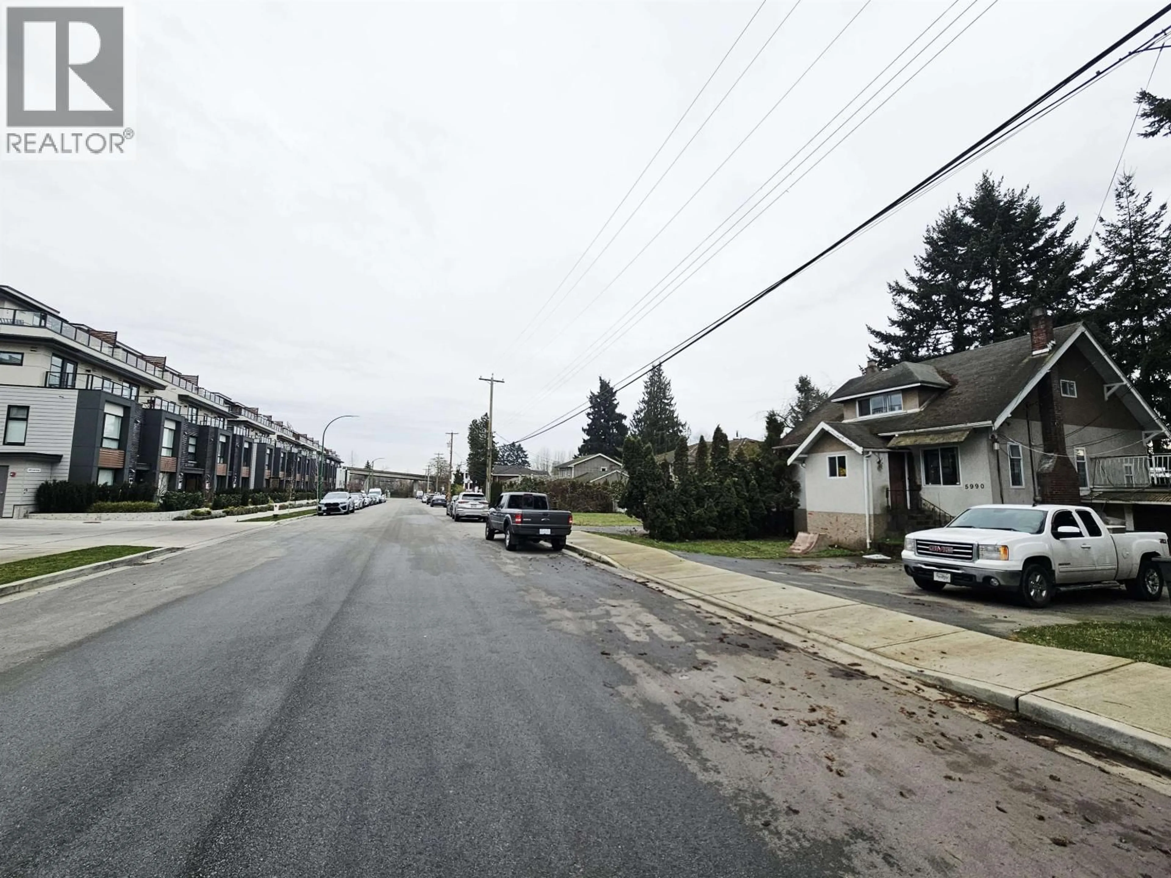 Blurry image for 5990 IRMIN STREET STREET, Burnaby British Columbia V5J1Z1