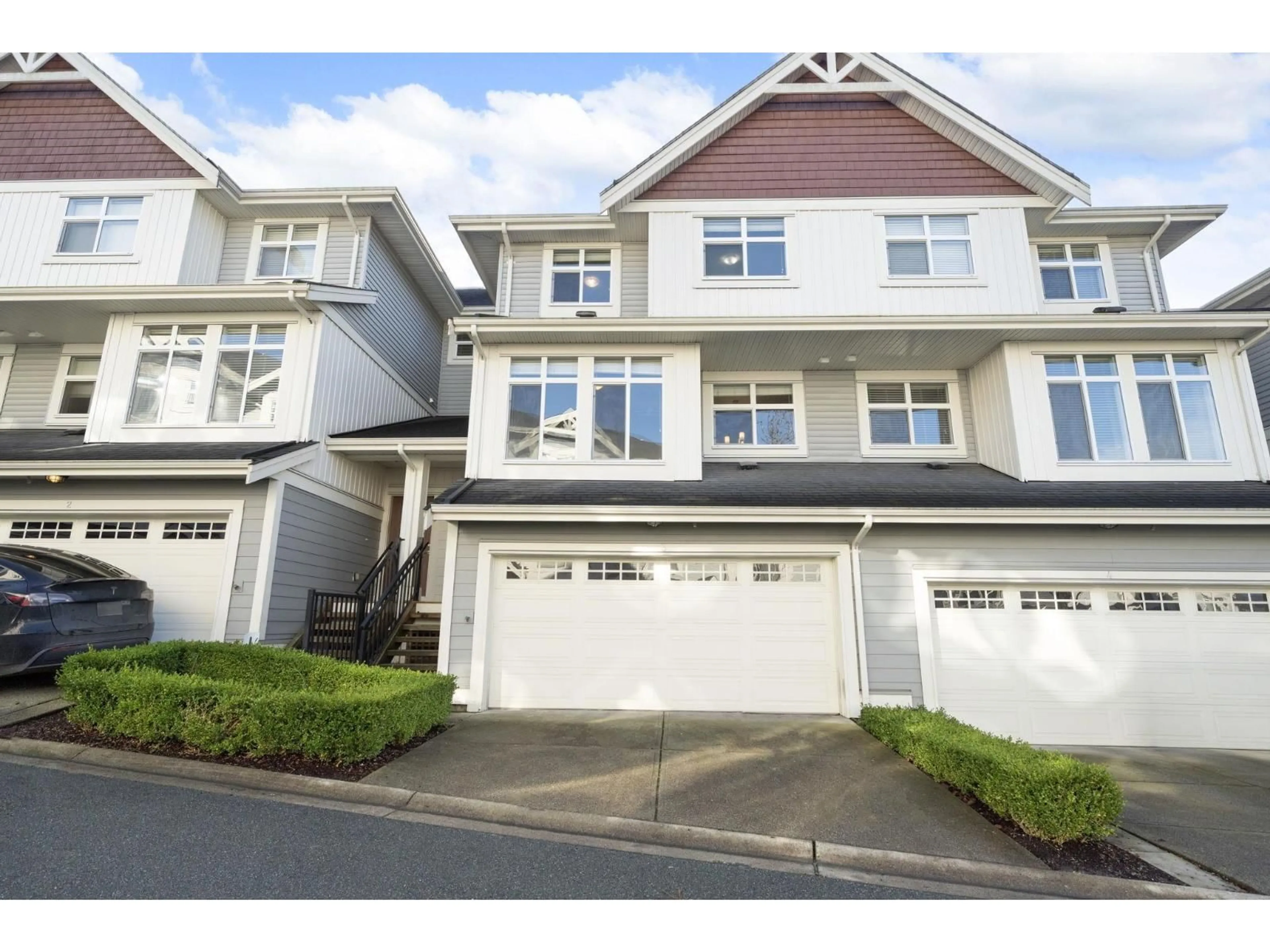 Home with vinyl exterior material, street for 3 - 7198 179 STREET, Surrey British Columbia V3S8C5