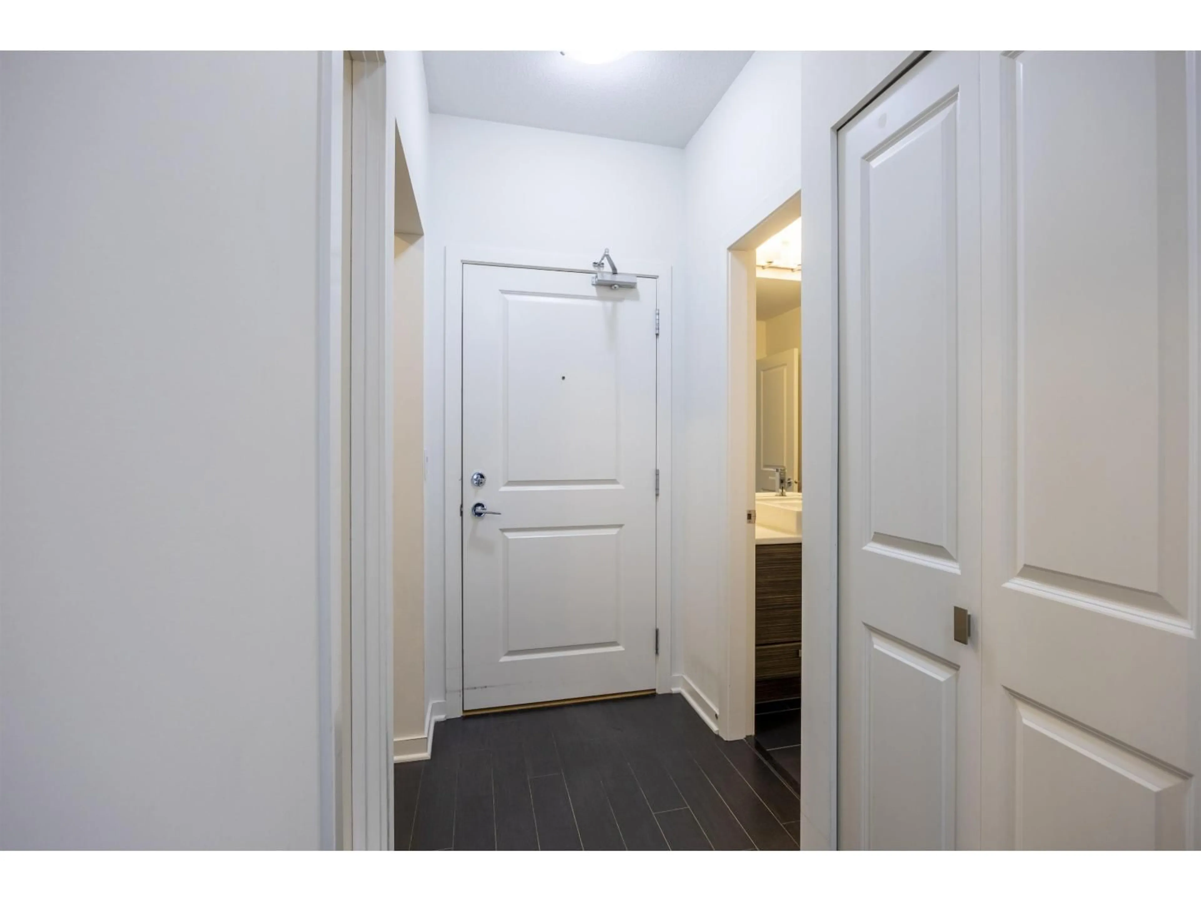 Indoor entryway for 306 - 5655 210A, Langley British Columbia V3A0G4