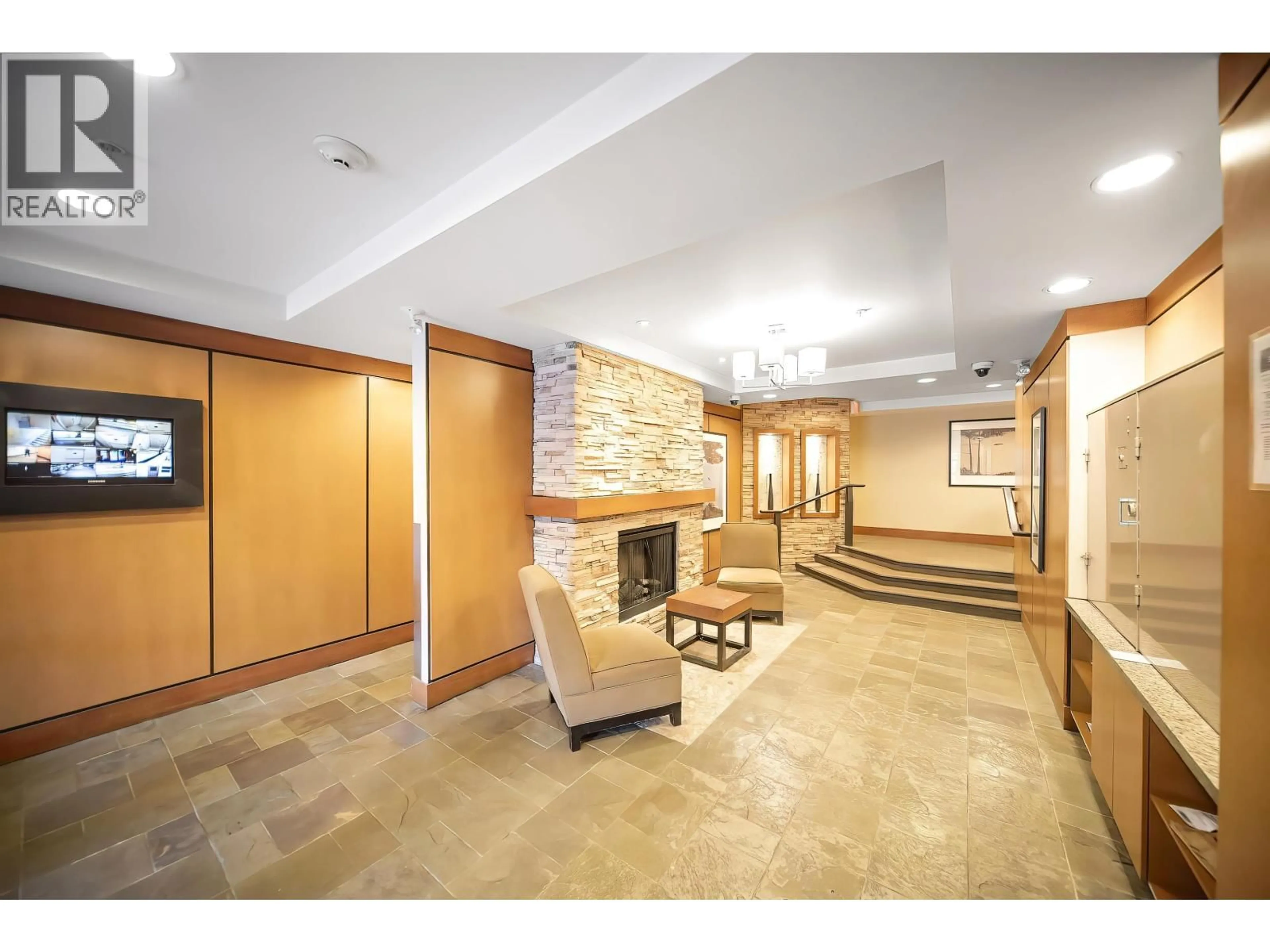 Lobby for 309 - 9283 GOVERNMENT STREET, Burnaby British Columbia V3N0A5