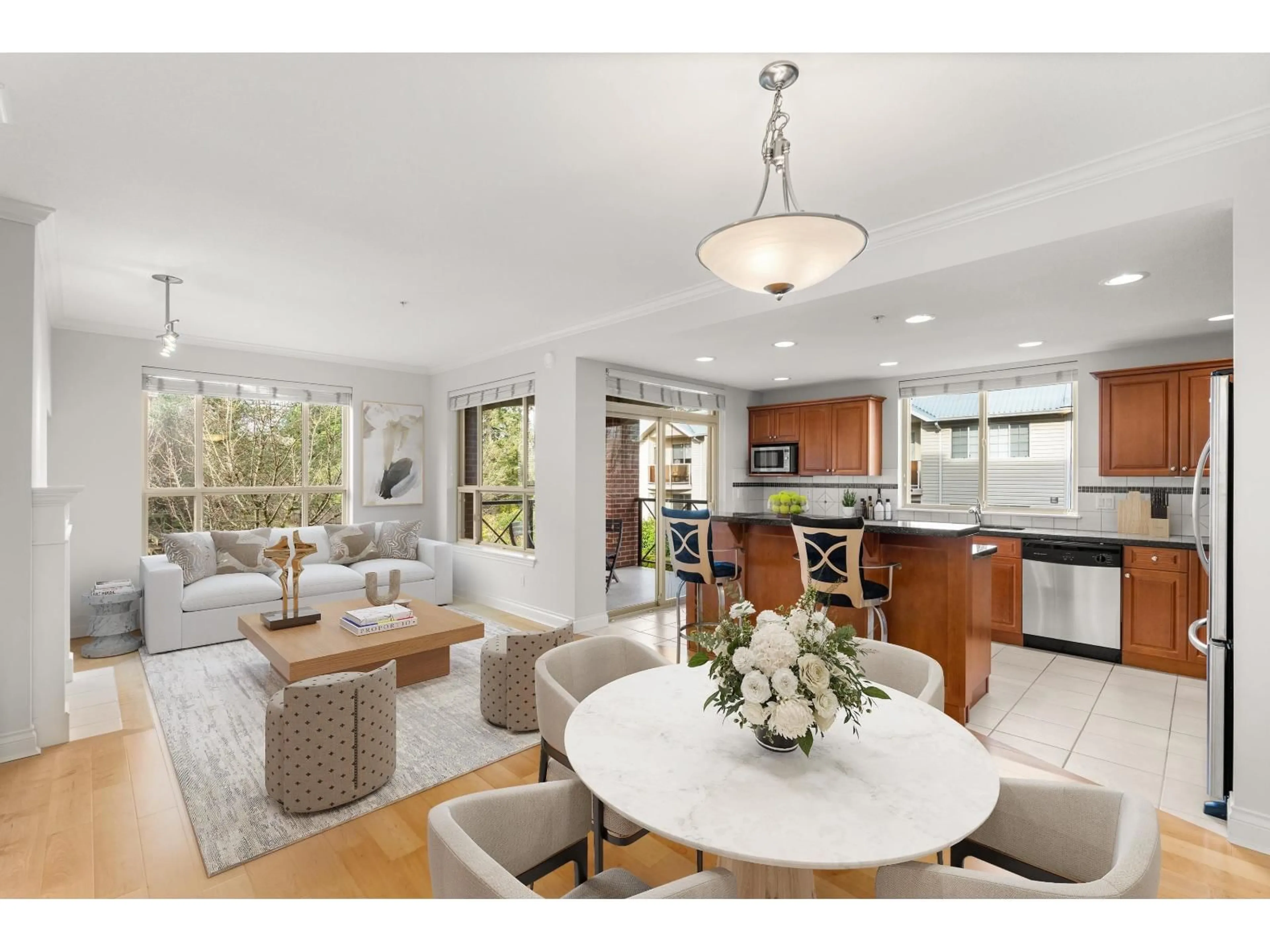 Open concept kitchen, unknown for 204 - 15357 17A AVENUE, Surrey British Columbia V4A1V4