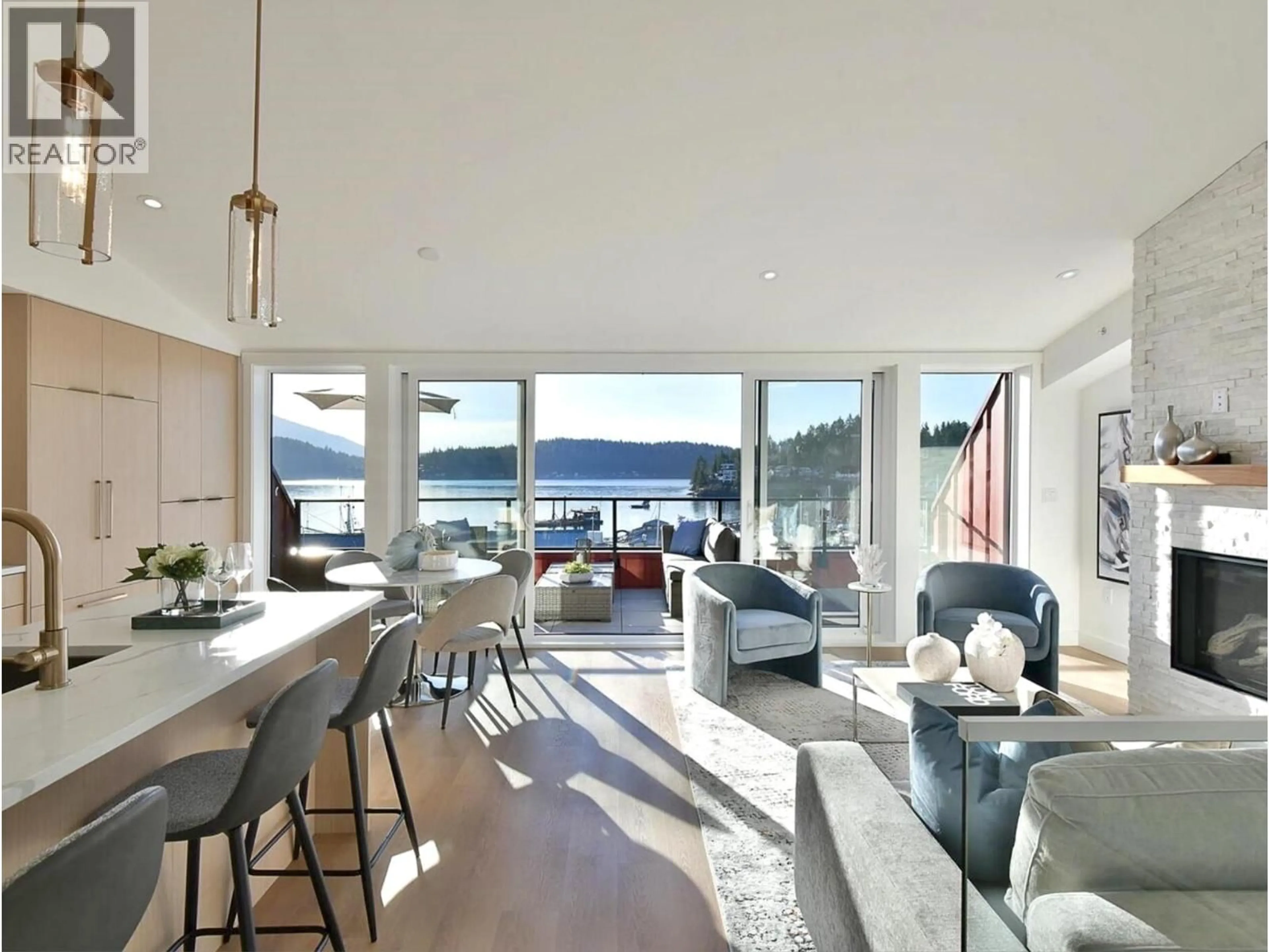 Open concept kitchen, unknown for 101 - 263 GOWER POINT ROAD, Gibsons British Columbia V0N1V4