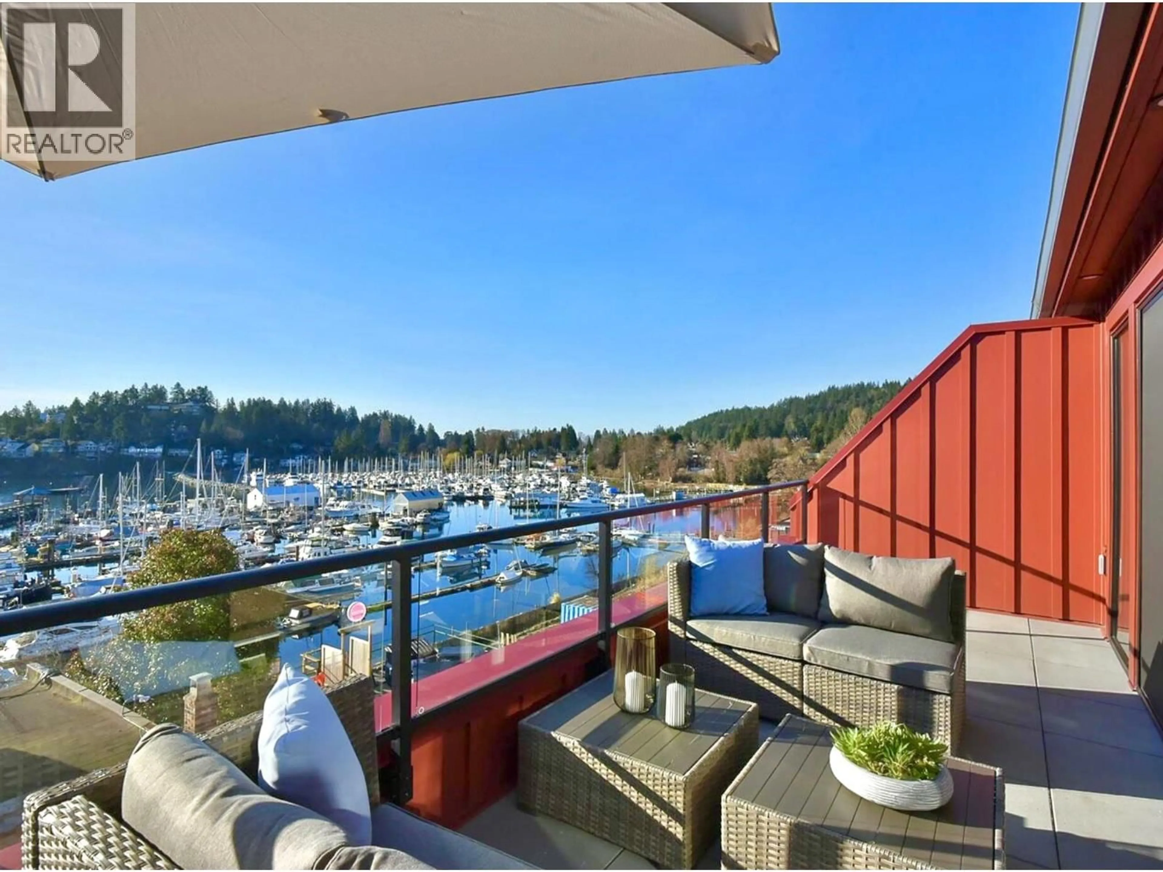 Balcony in the apartment, water/lake/river/ocean view for 101 - 263 GOWER POINT ROAD, Gibsons British Columbia V0N1V4
