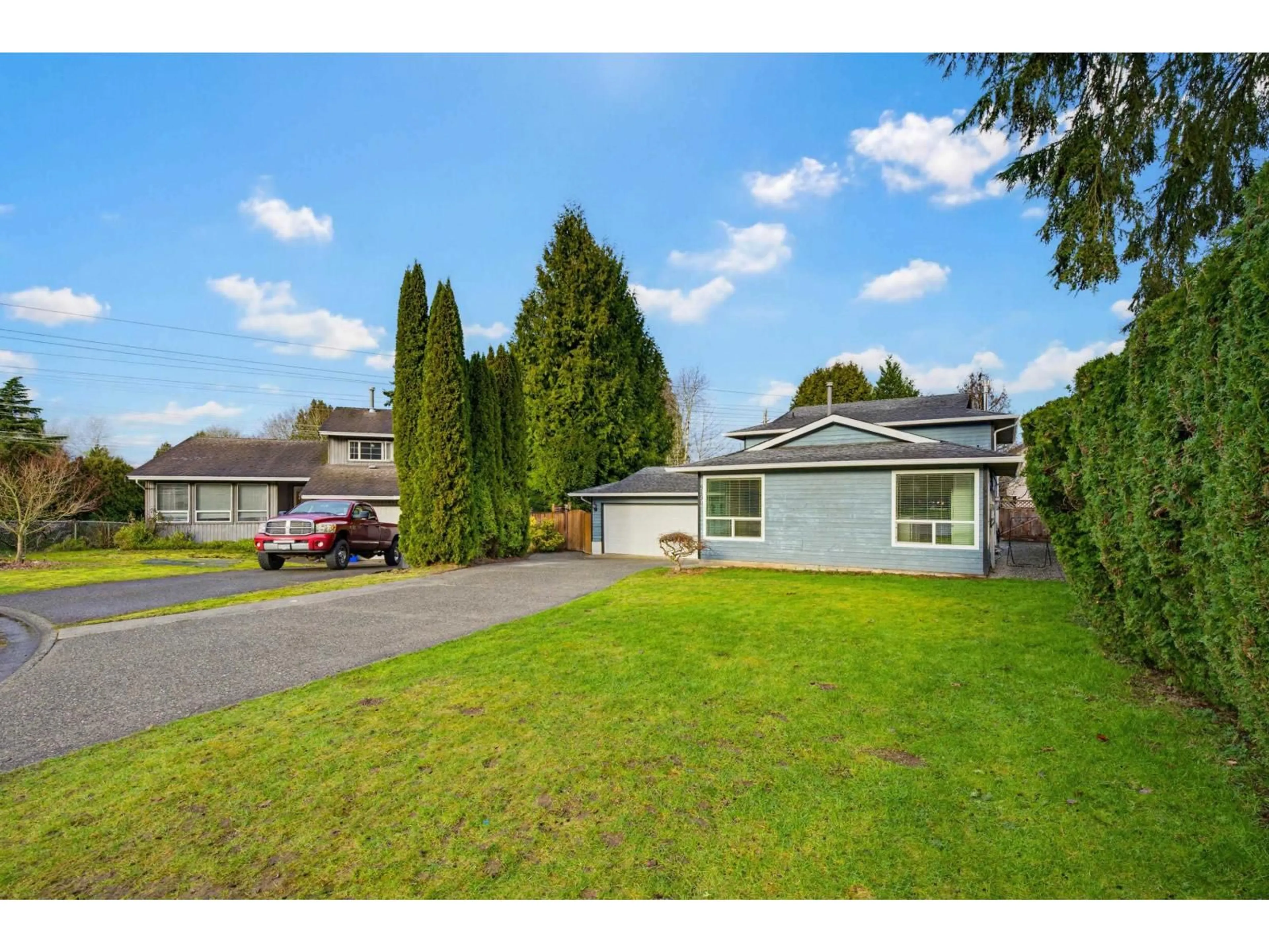 A pic from outside/outdoor area/front of a property/back of a property/a pic from drone, street for 9490 206A STREET, Langley British Columbia V1M1H9
