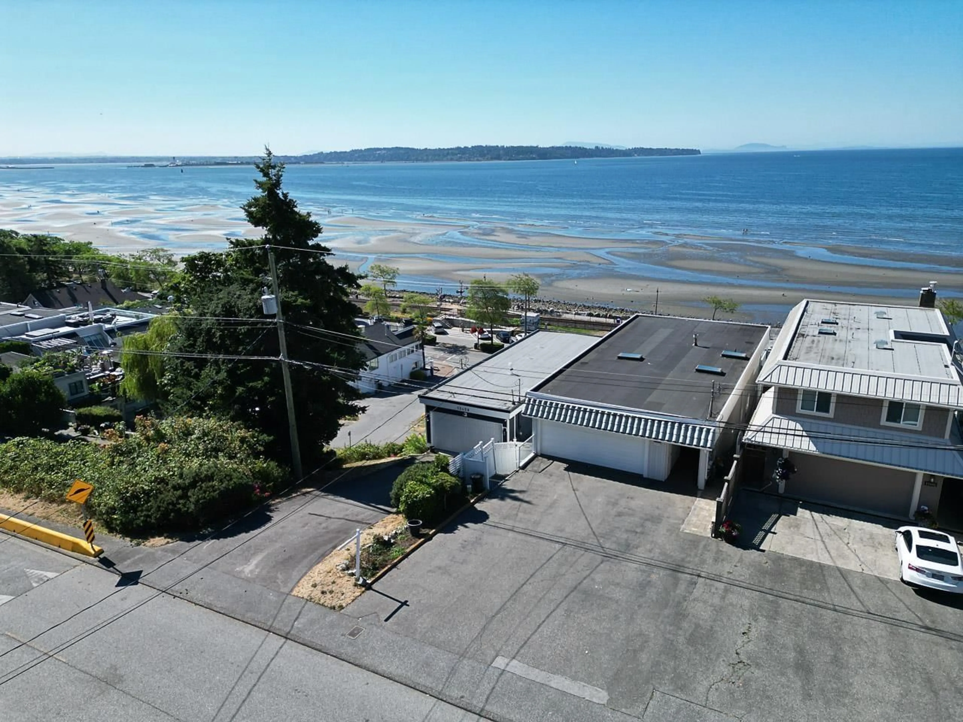 A pic from outside/outdoor area/front of a property/back of a property/a pic from drone, water/lake/river/ocean view for 15452 VICTORIA AVENUE, White Rock British Columbia V4B1H3