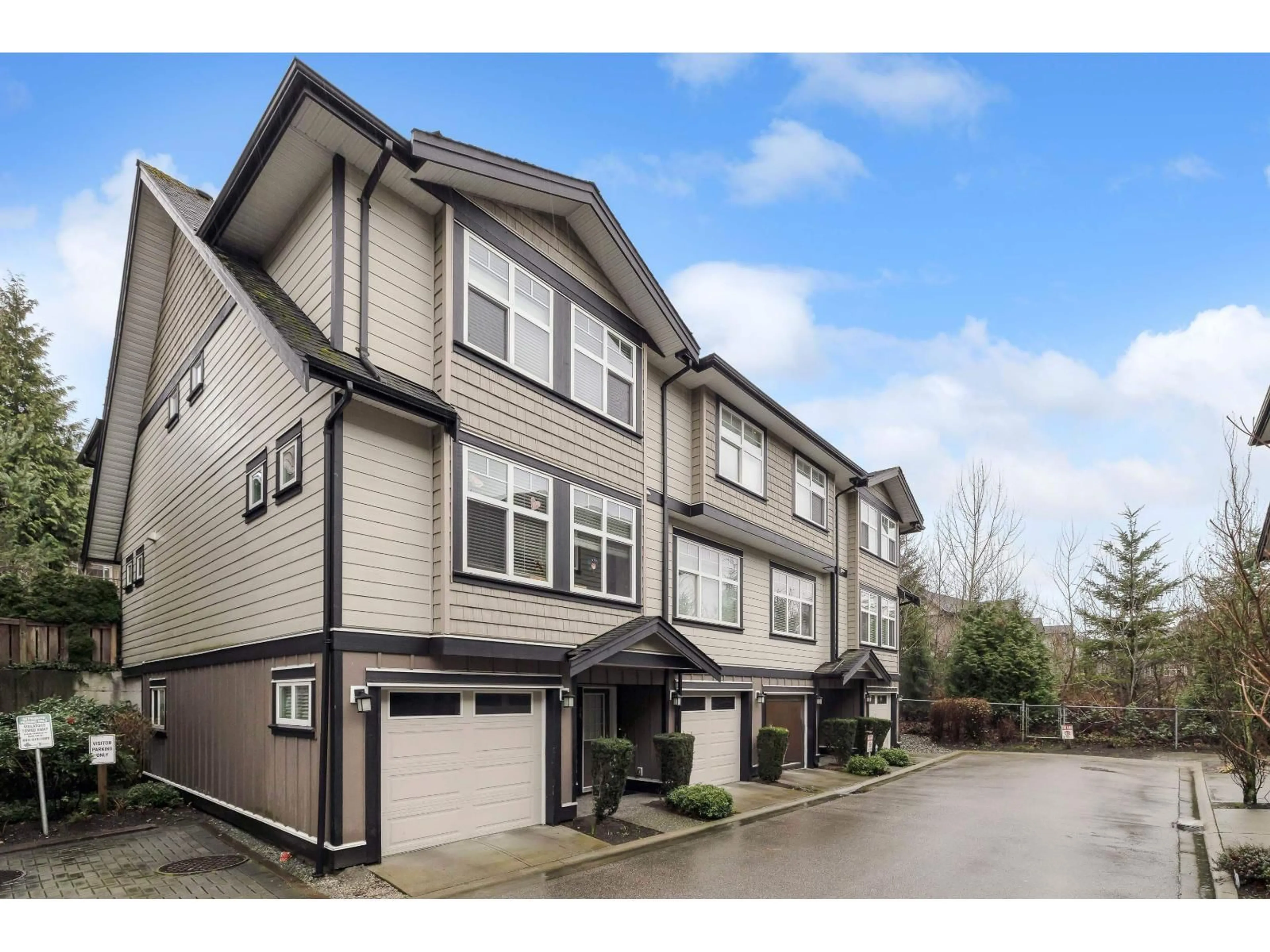 Home with vinyl exterior material, street for 81 - 6350 142 STREET, Surrey British Columbia V3X1B8