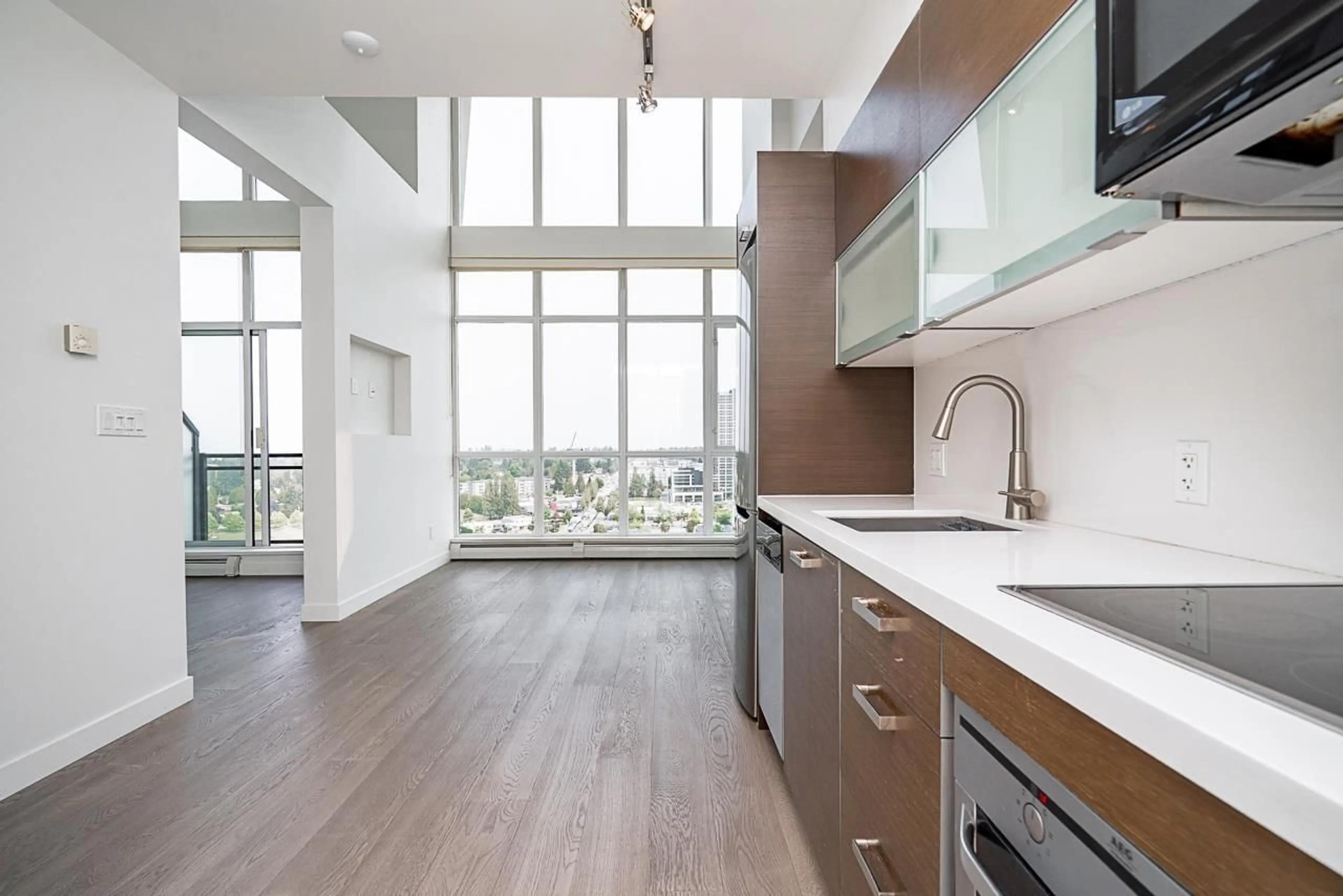 Open concept kitchen, unknown for 2501 - 10777 UNIVERSITY DRIVE, Surrey British Columbia V3T0E6