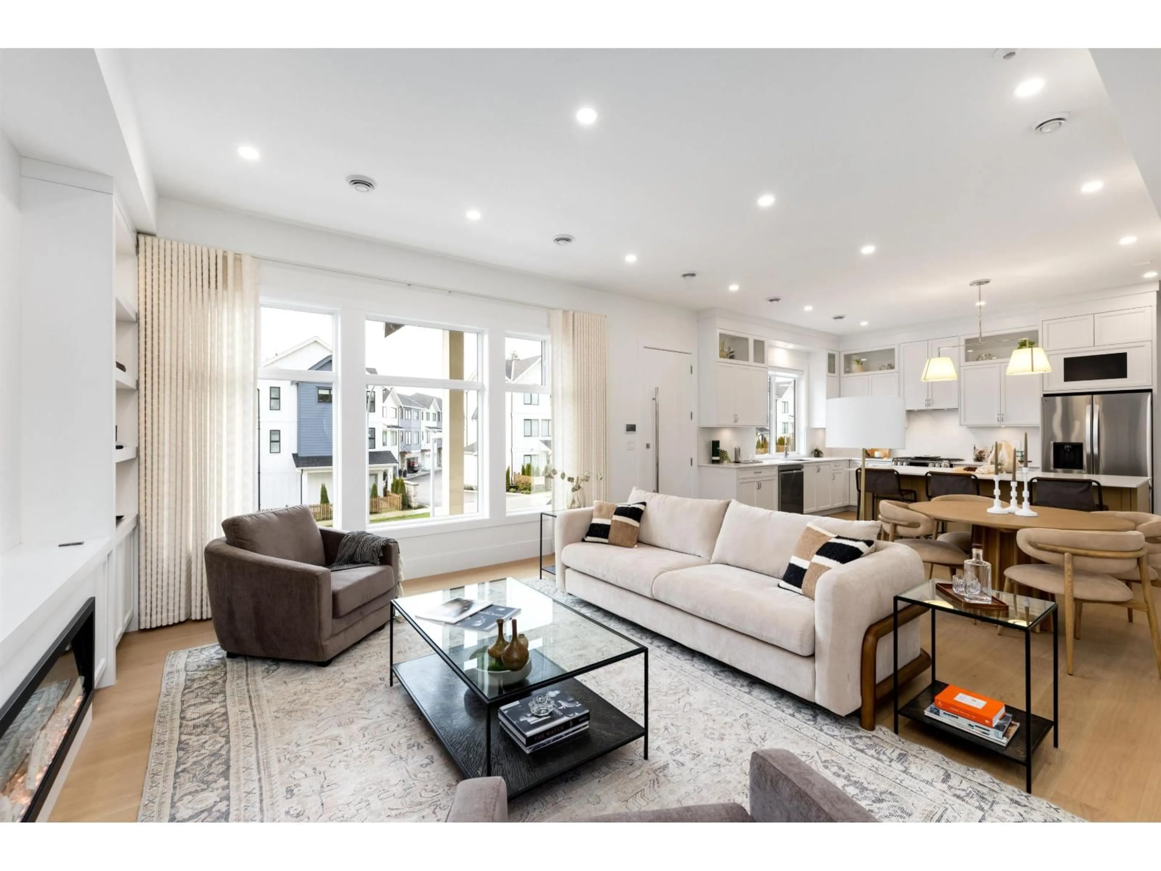 Living room with furniture, unknown for 101 - 1810 165A STREET, Surrey British Columbia V3Z9X5