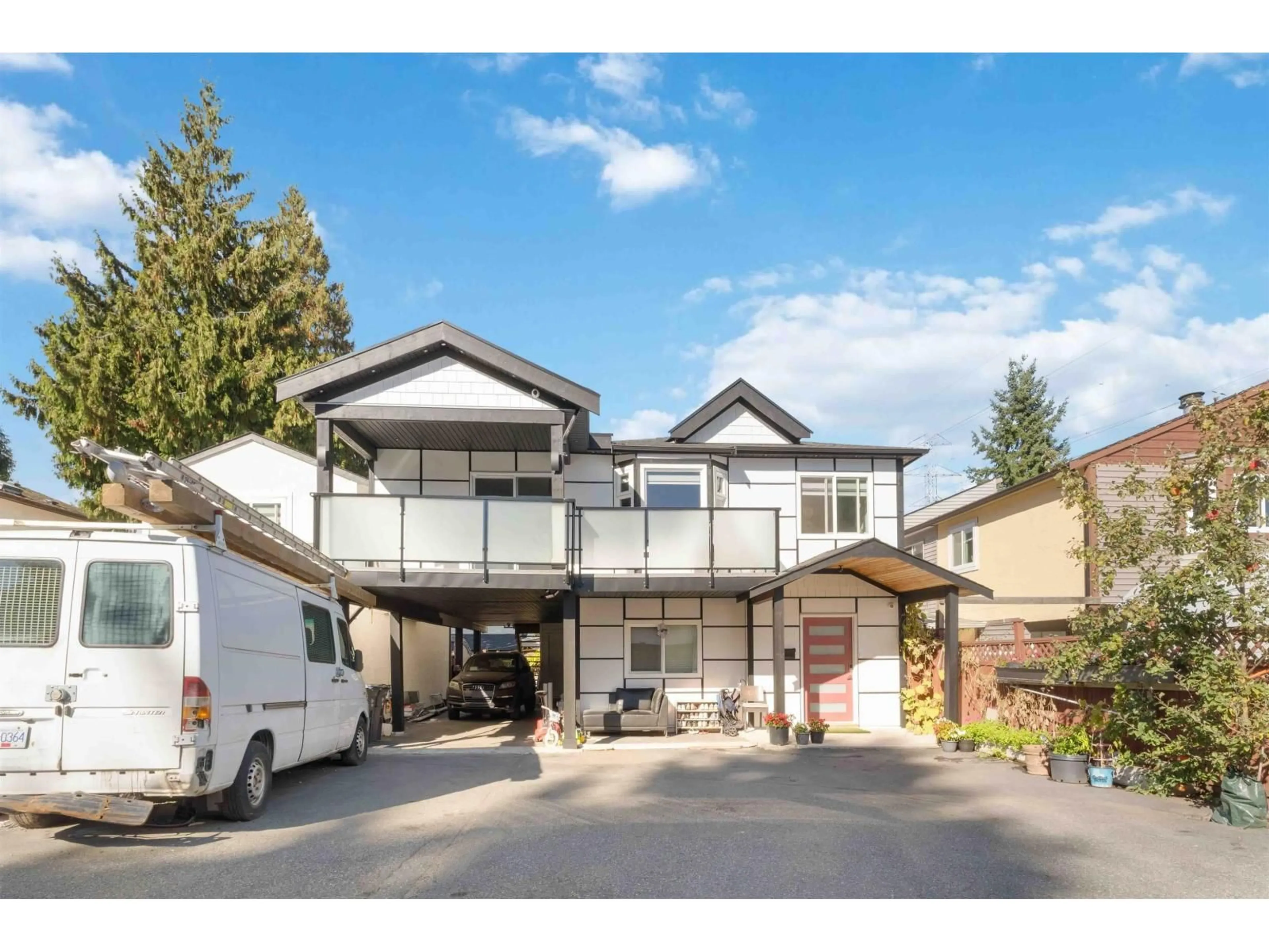 Home with vinyl exterior material, street for 12541 77A AVENUE, Surrey British Columbia V3W8P2