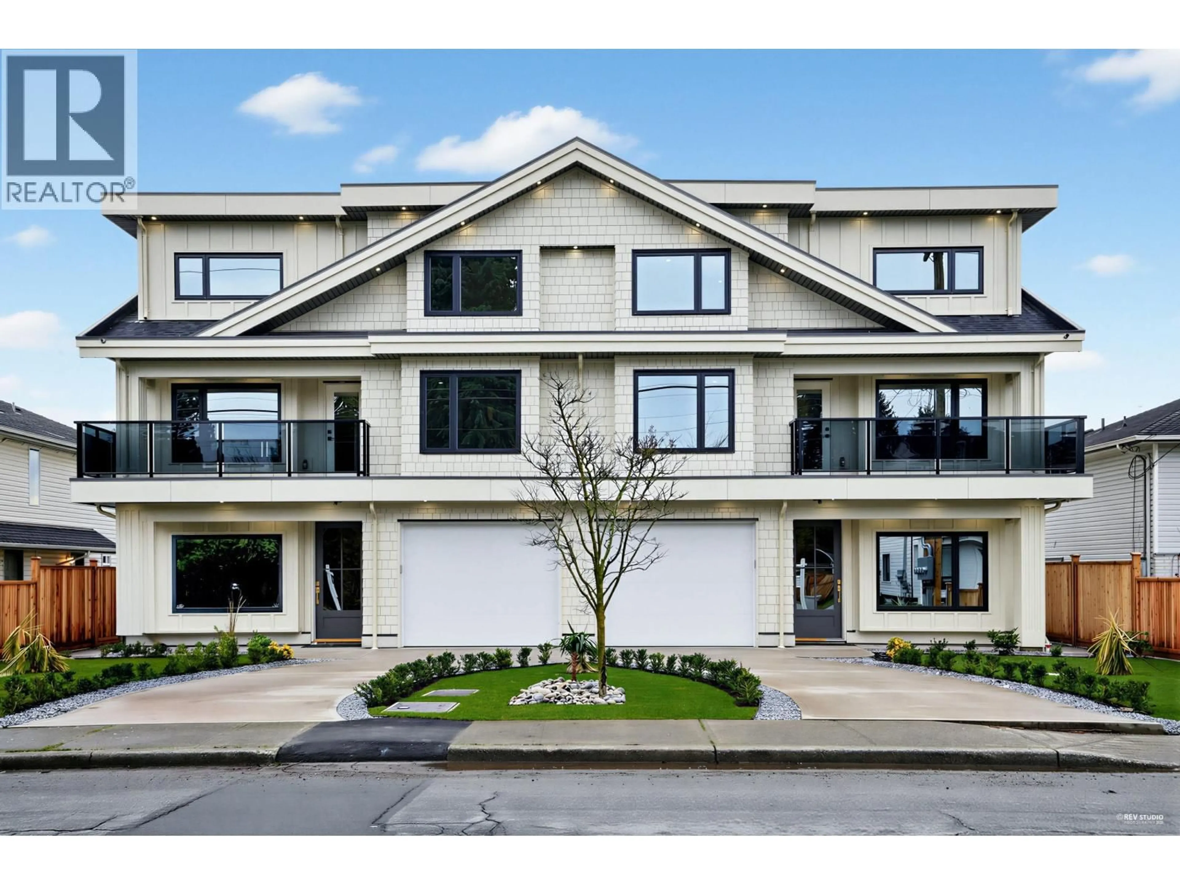 Home with vinyl exterior material, unknown for 5184 57TH STREET, Delta British Columbia V4K3G1