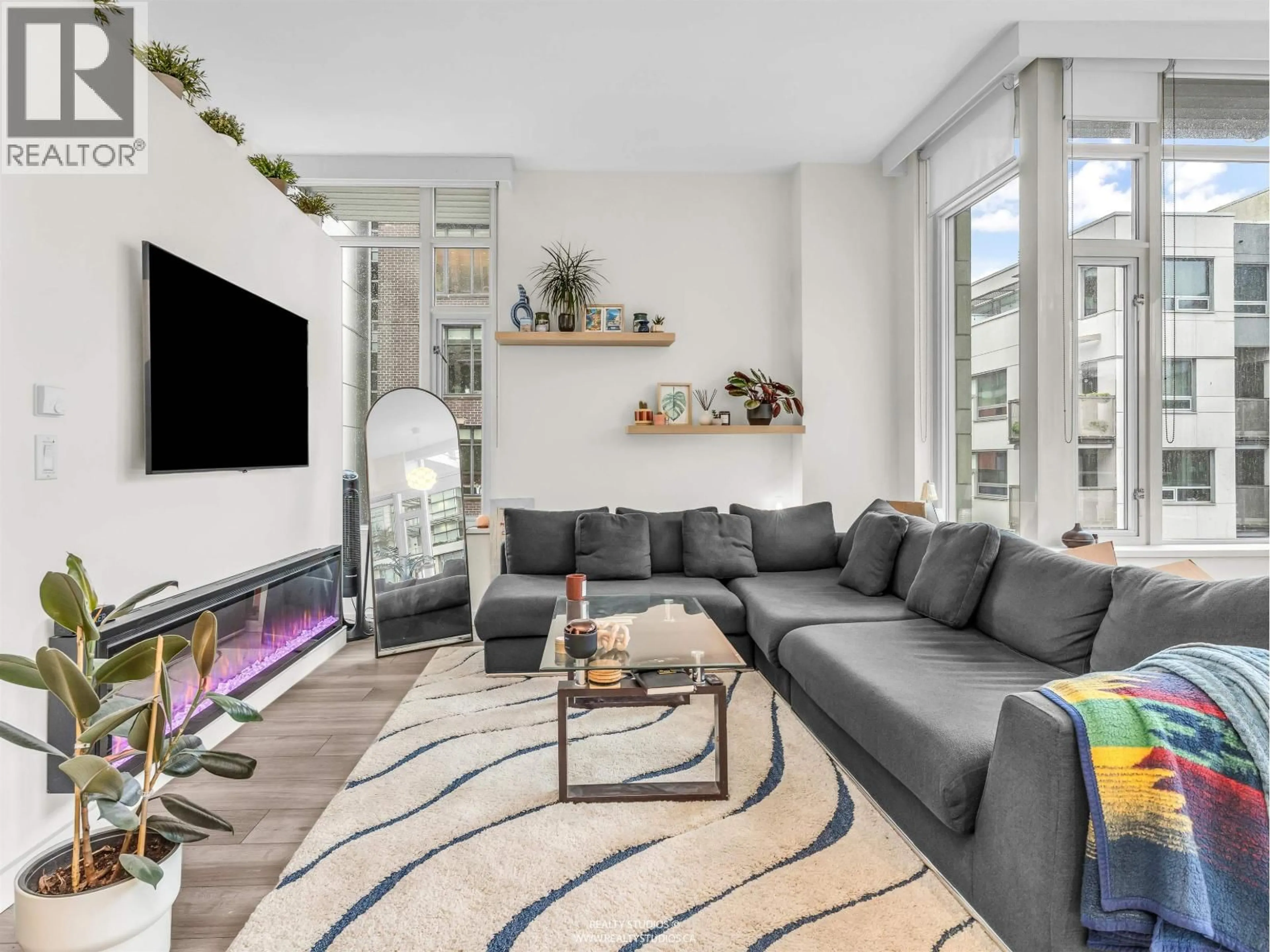 Living room with furniture, unknown for 509 - 1633 ONTARIO STREET, Vancouver British Columbia V5Y0C2