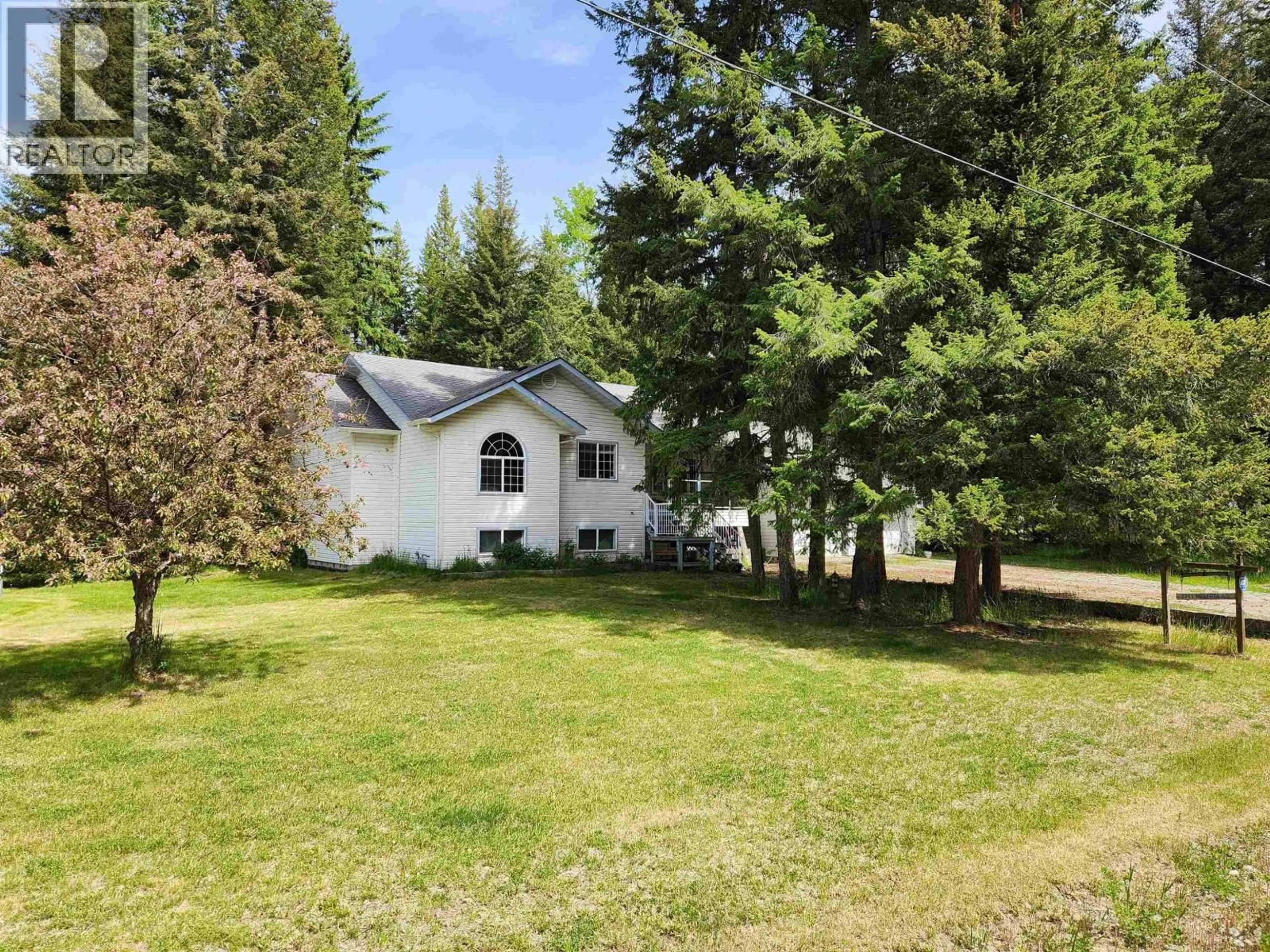 A pic from outside/outdoor area/front of a property/back of a property/a pic from drone, unknown for 2711 ROBERTA ROAD, Quesnel British Columbia V2J6L5