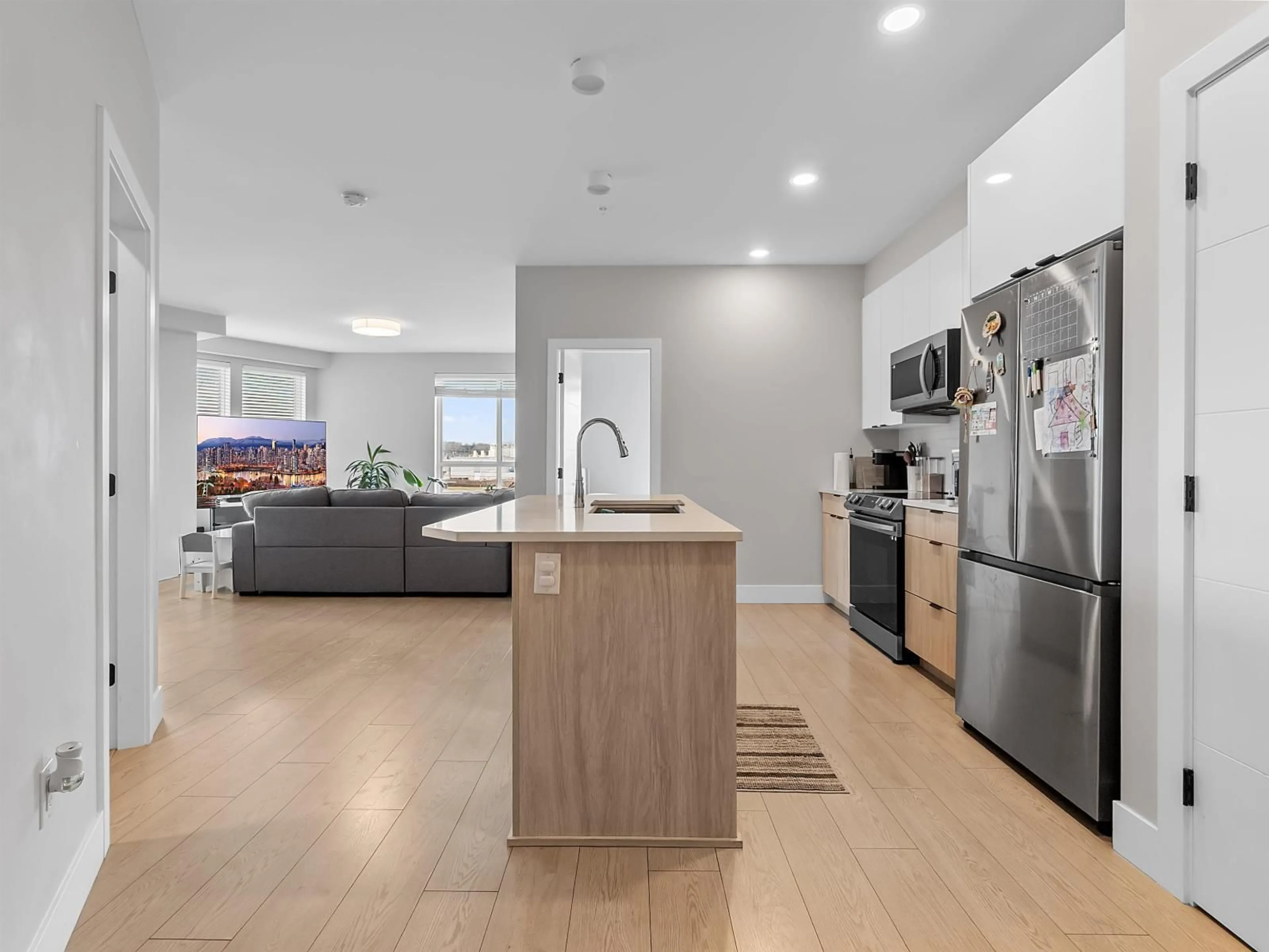 Open concept kitchen, unknown for 310 - 20360 LOGAN AVENUE, Langley British Columbia V3A0P5