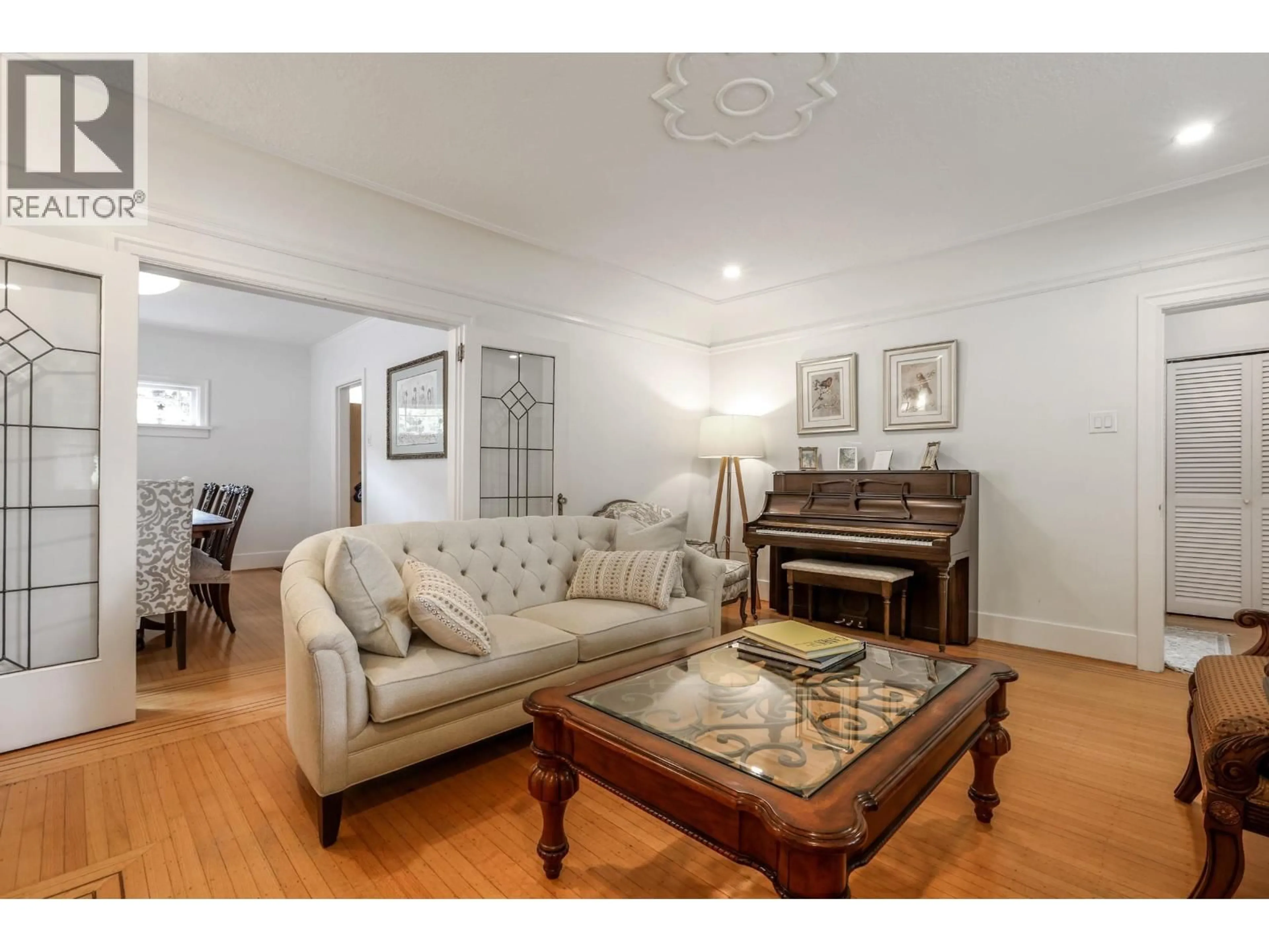 Living room with furniture, wood/laminate floor for 3962 22ND AVENUE, Vancouver British Columbia V6S1K1