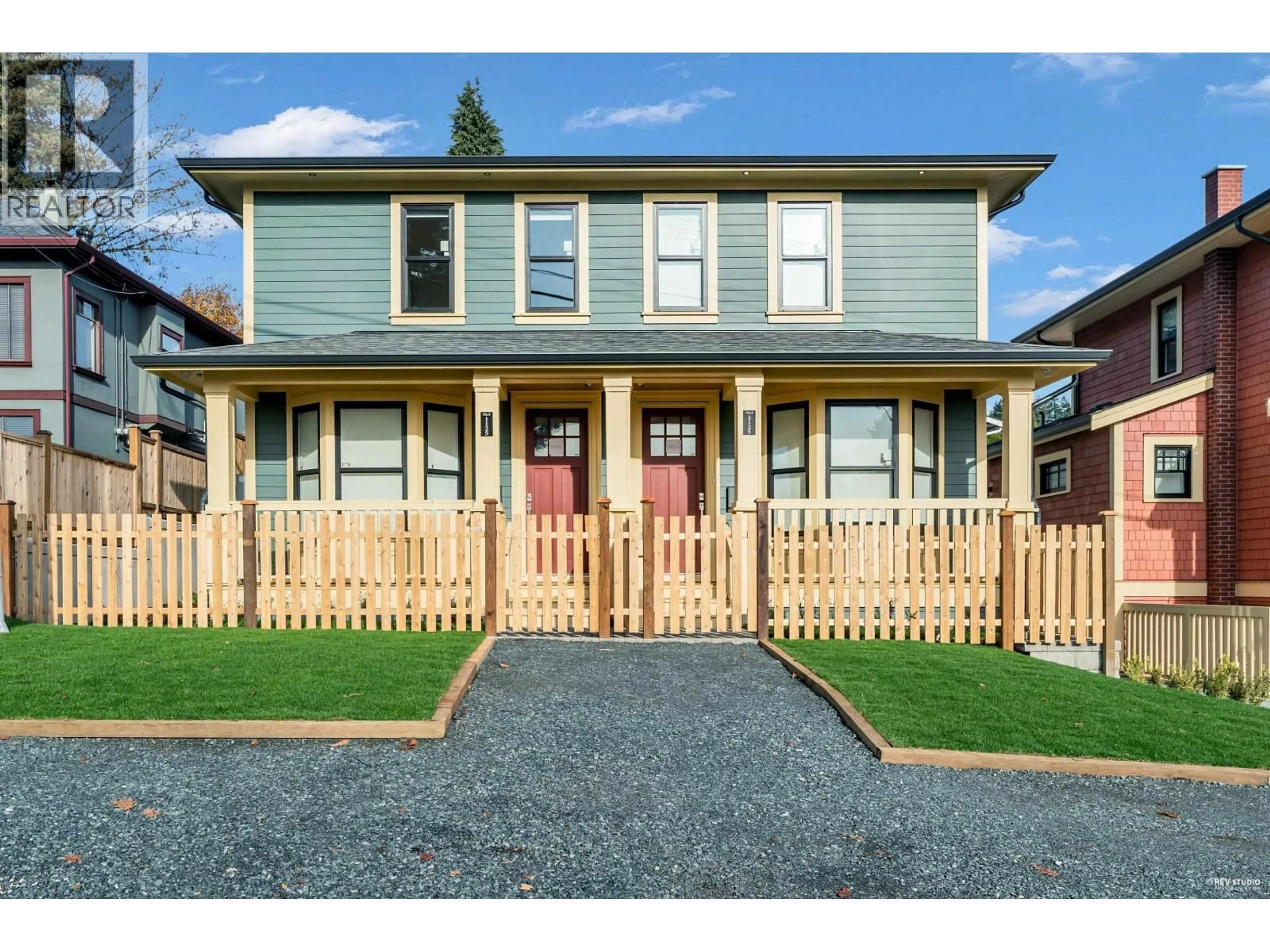 Home with vinyl exterior material, street for 101 - 1125 CARTIER AVENUE, Coquitlam British Columbia V3K2C1