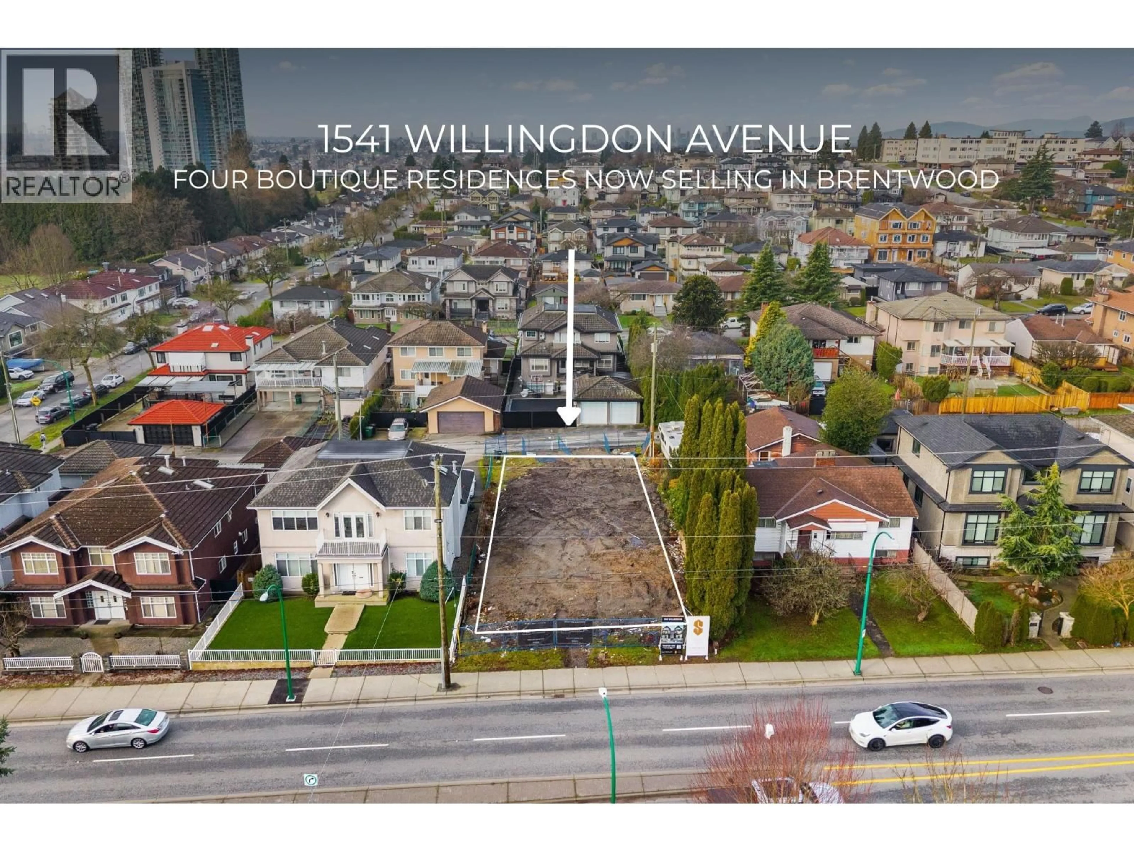 A pic from outside/outdoor area/front of a property/back of a property/a pic from drone, city buildings view from balcony for 3 - 1541 WILLINGDON AVENUE, Burnaby British Columbia V5C5H8