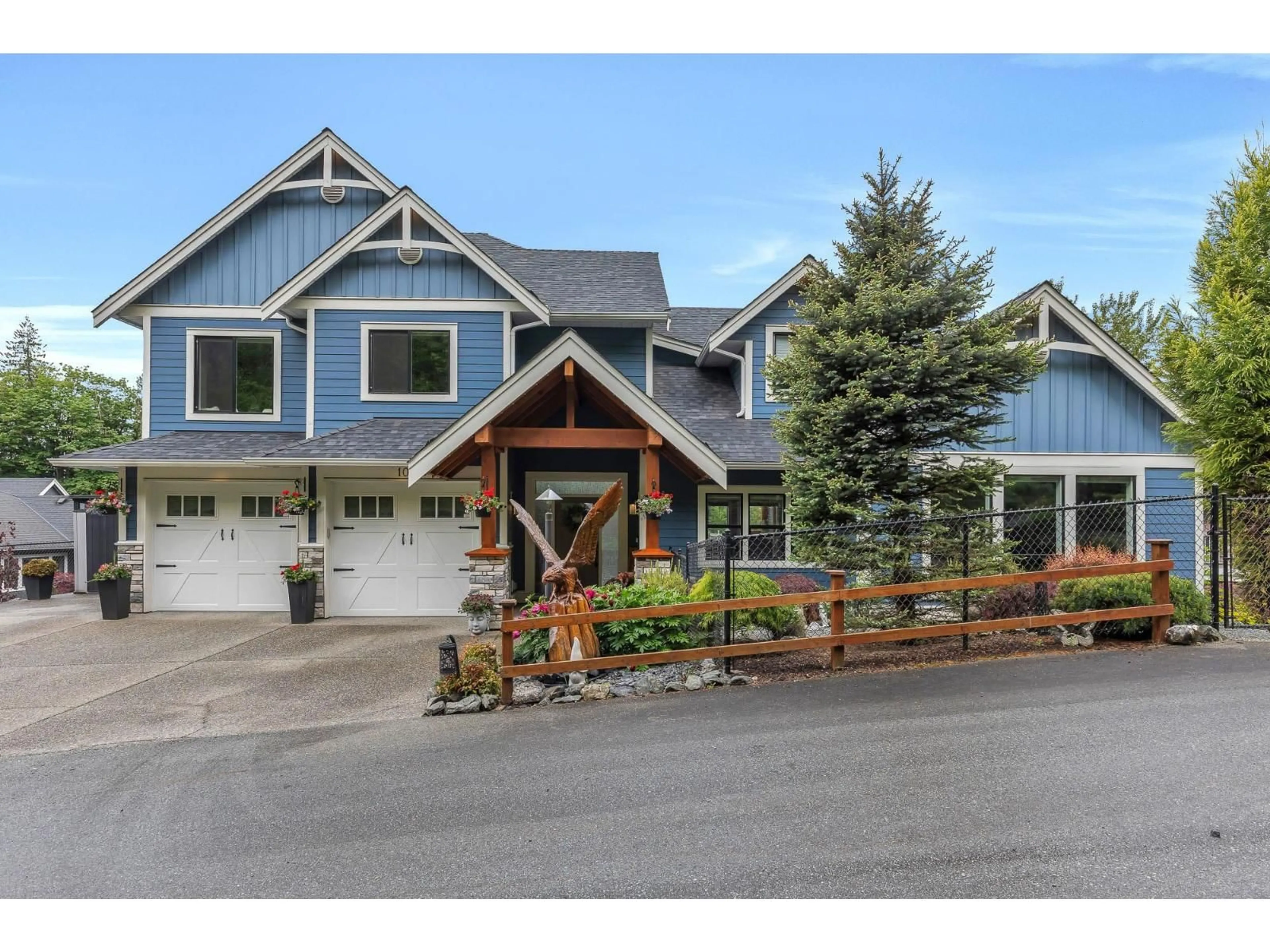 Home with vinyl exterior material, mountain view for 10 - 7854 BROOKWOOD PLACE, Chilliwack British Columbia V4Z0A1