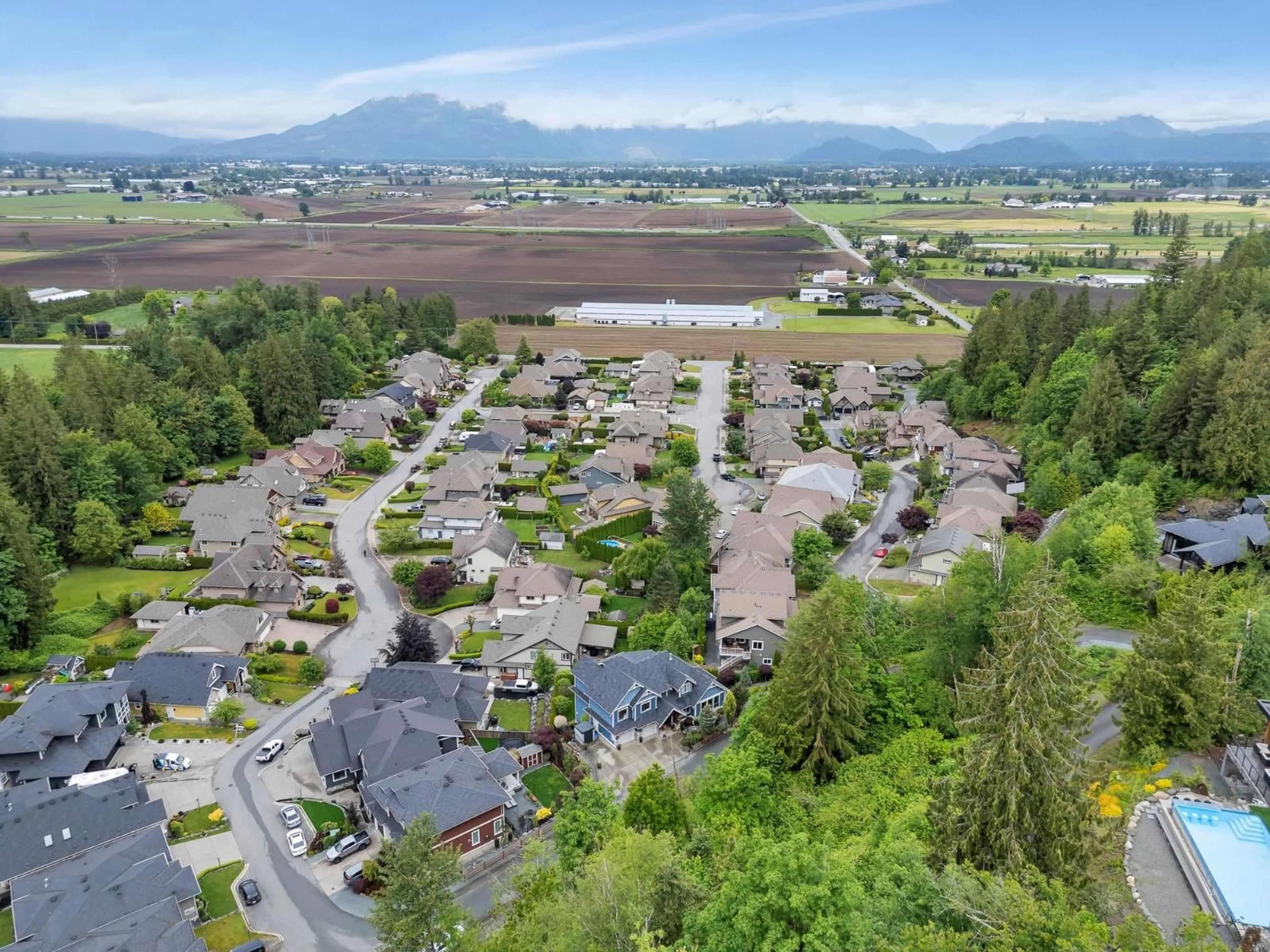 A pic from outside/outdoor area/front of a property/back of a property/a pic from drone, mountain view for 10 - 7854 BROOKWOOD PLACE, Chilliwack British Columbia V4Z0A1