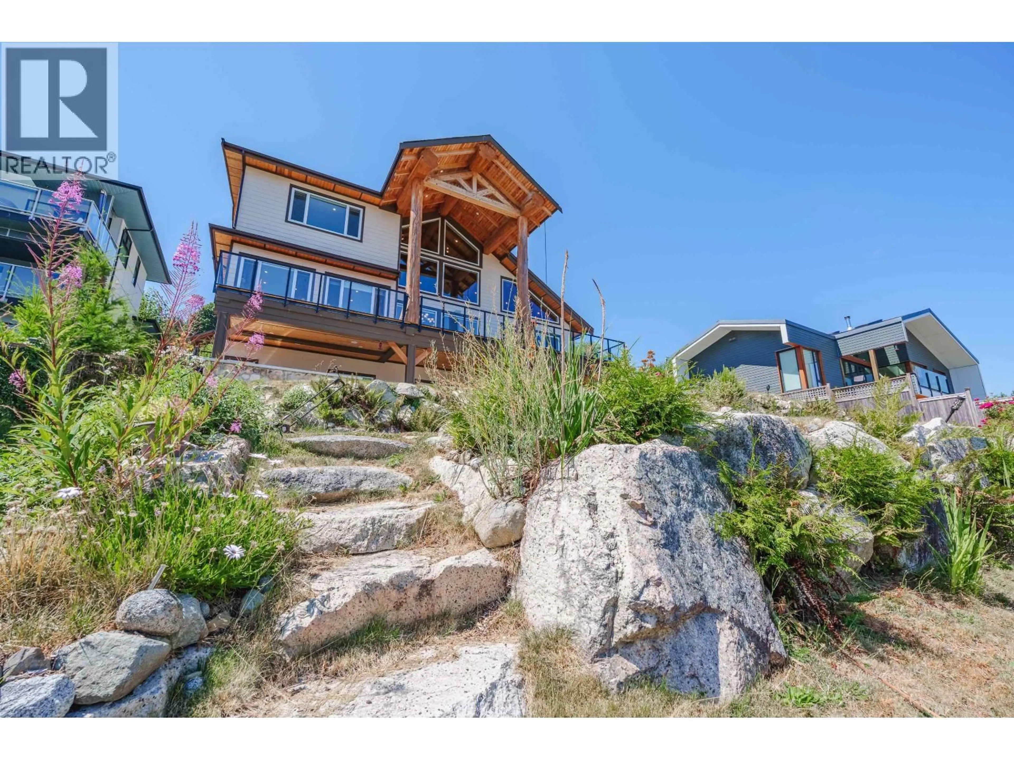 Stairs for 1246 ST ANDREWS ROAD, Gibsons British Columbia V0N1V1