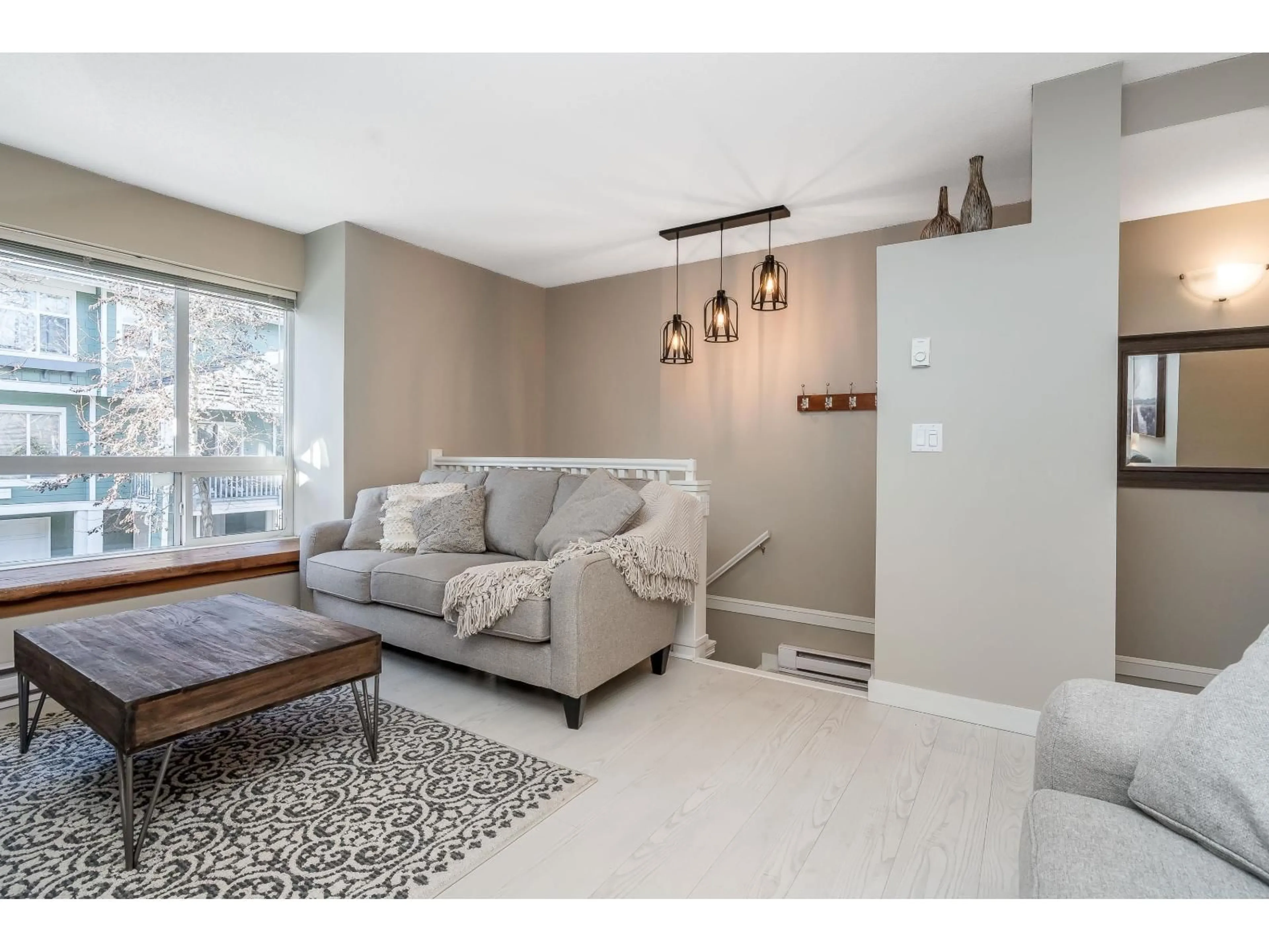 Living room with furniture, unknown for 129 - 15168 36 AVENUE, Surrey British Columbia V3Z0Z6