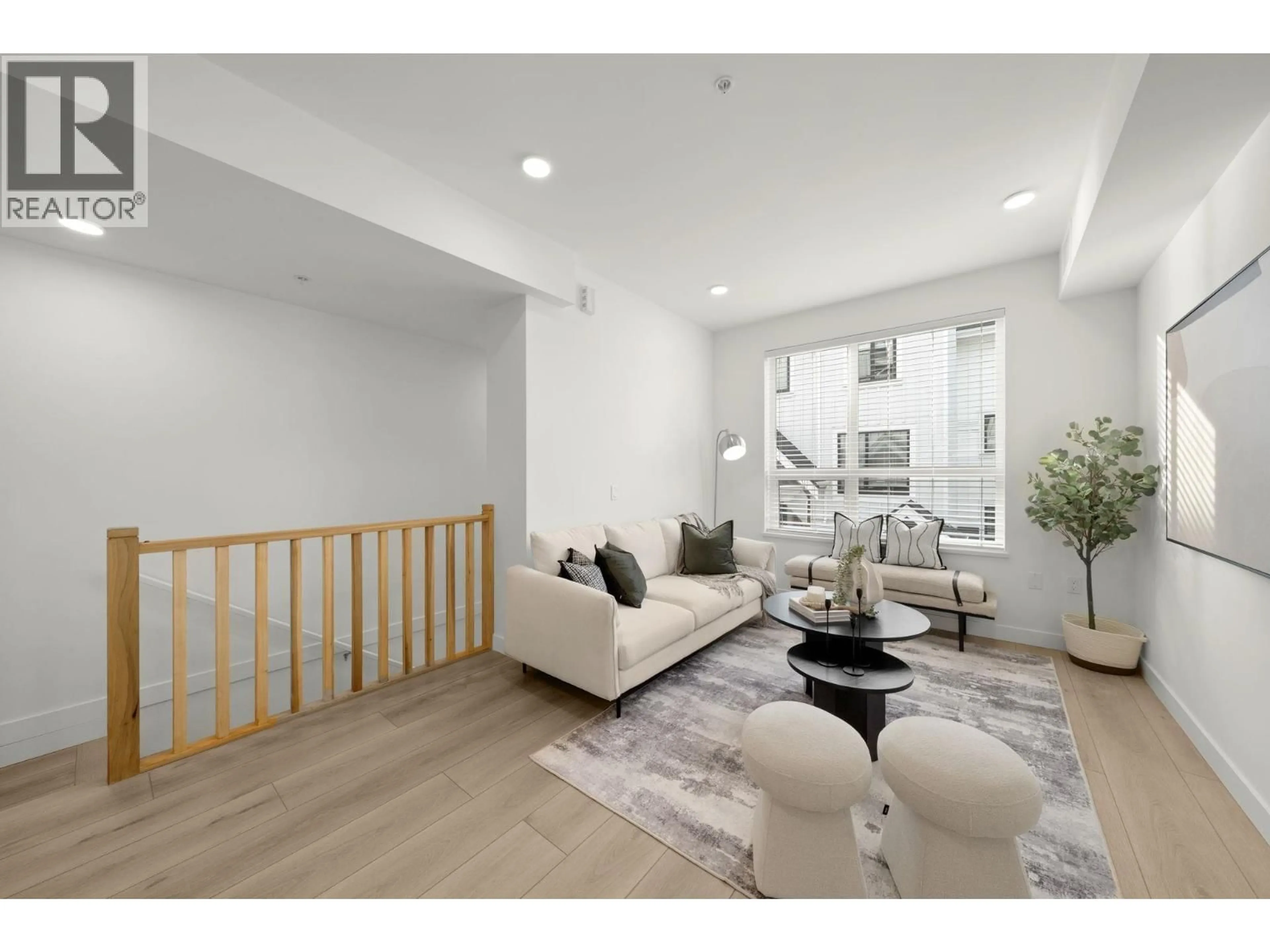 Living room with furniture, unknown for 6 - 728 LEA AVENUE, Coquitlam British Columbia V3J0S1