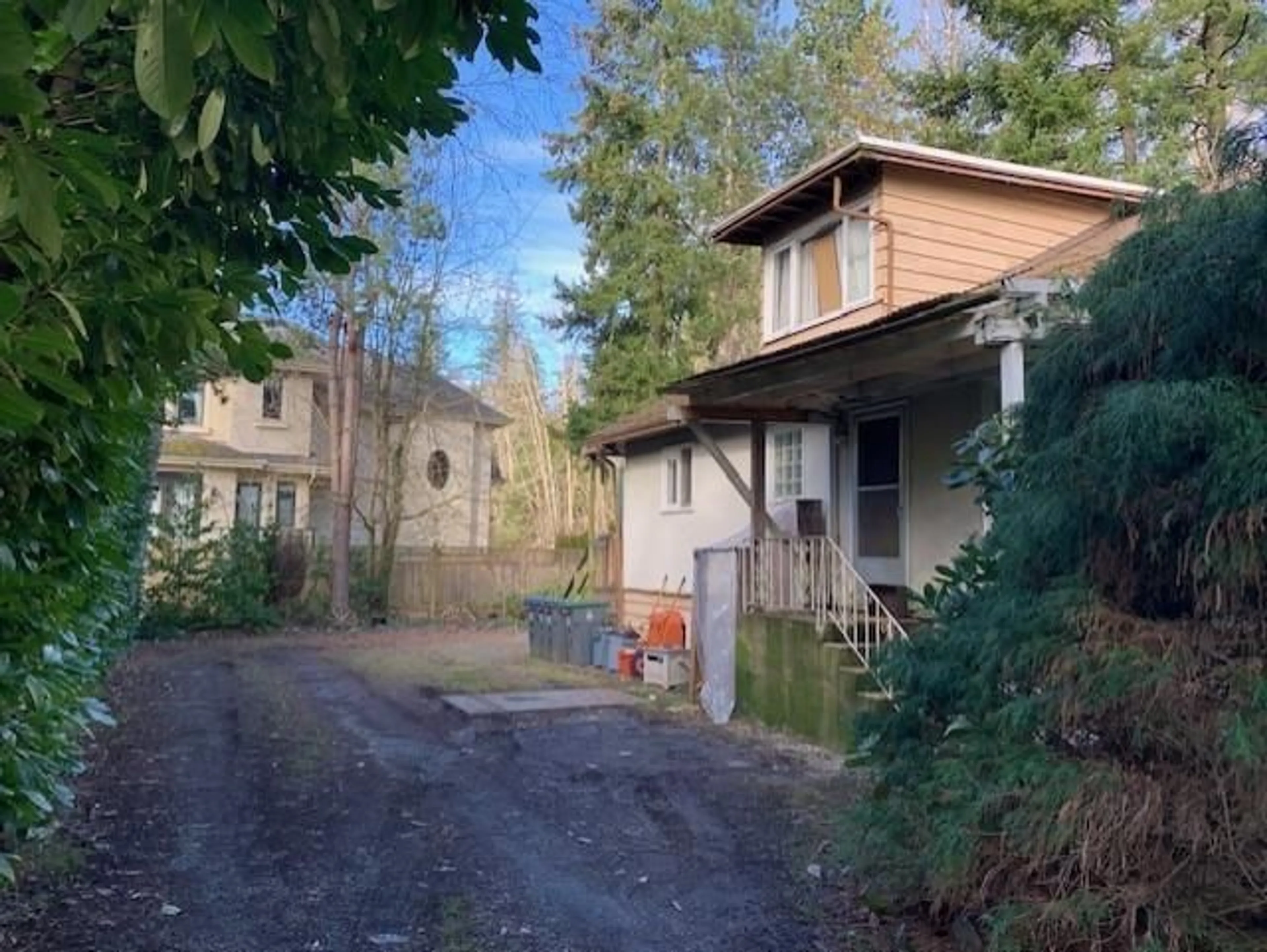 A pic from outside/outdoor area/front of a property/back of a property/a pic from drone, street for 1695 136 STREET, Surrey British Columbia V4A4E3