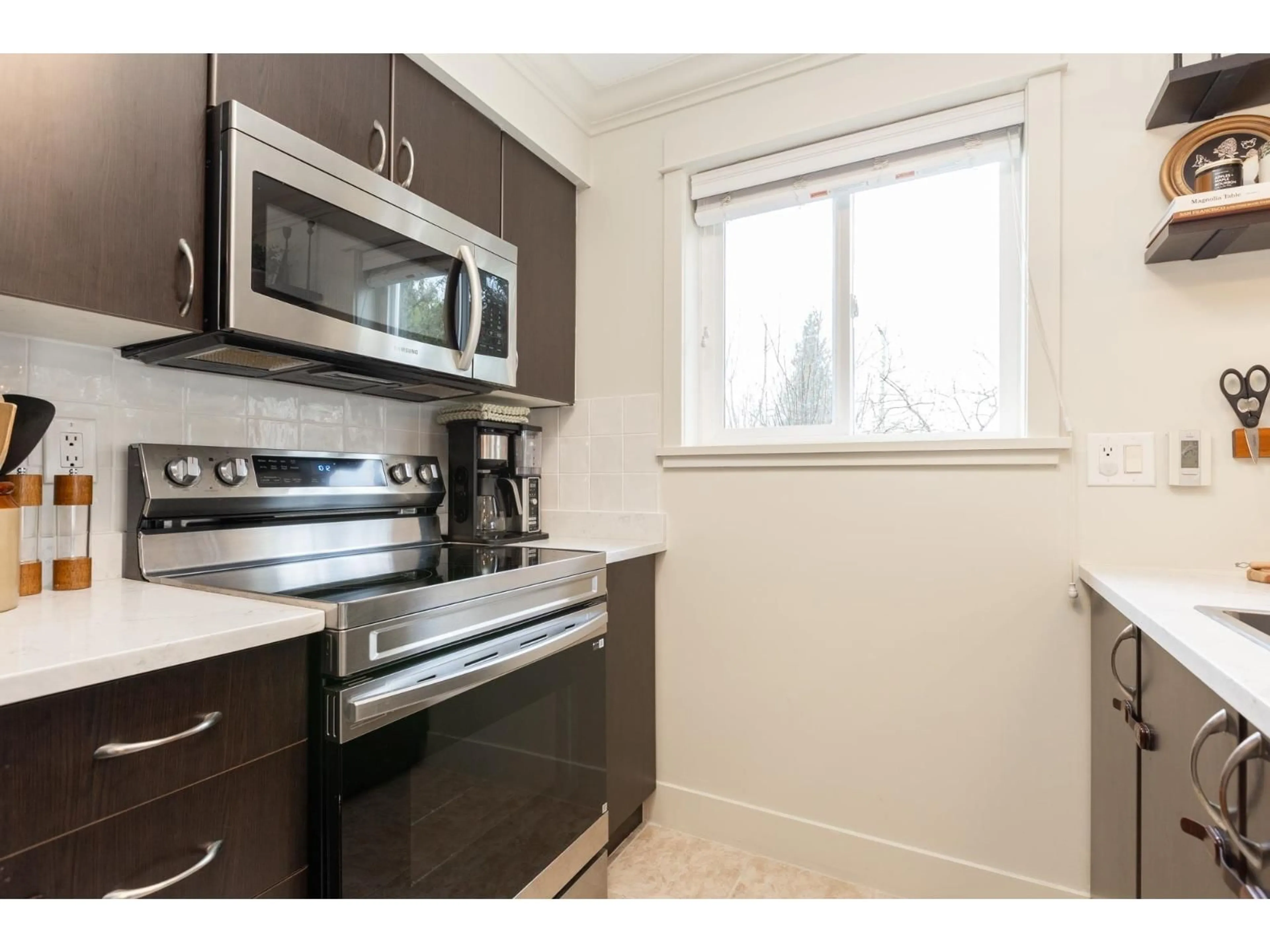 Standard kitchen, unknown for 117 - 2515 PARK DRIVE, Abbotsford British Columbia V2S0B2