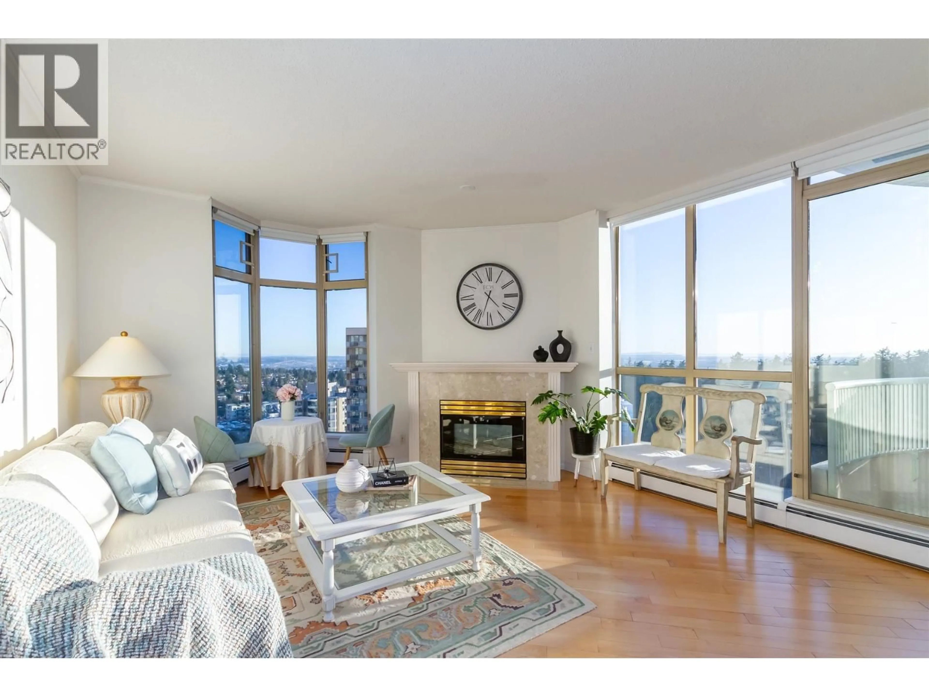 Living room with furniture, unknown for 2302 - 6188 PATTERSON AVENUE, Burnaby British Columbia V5H2N1