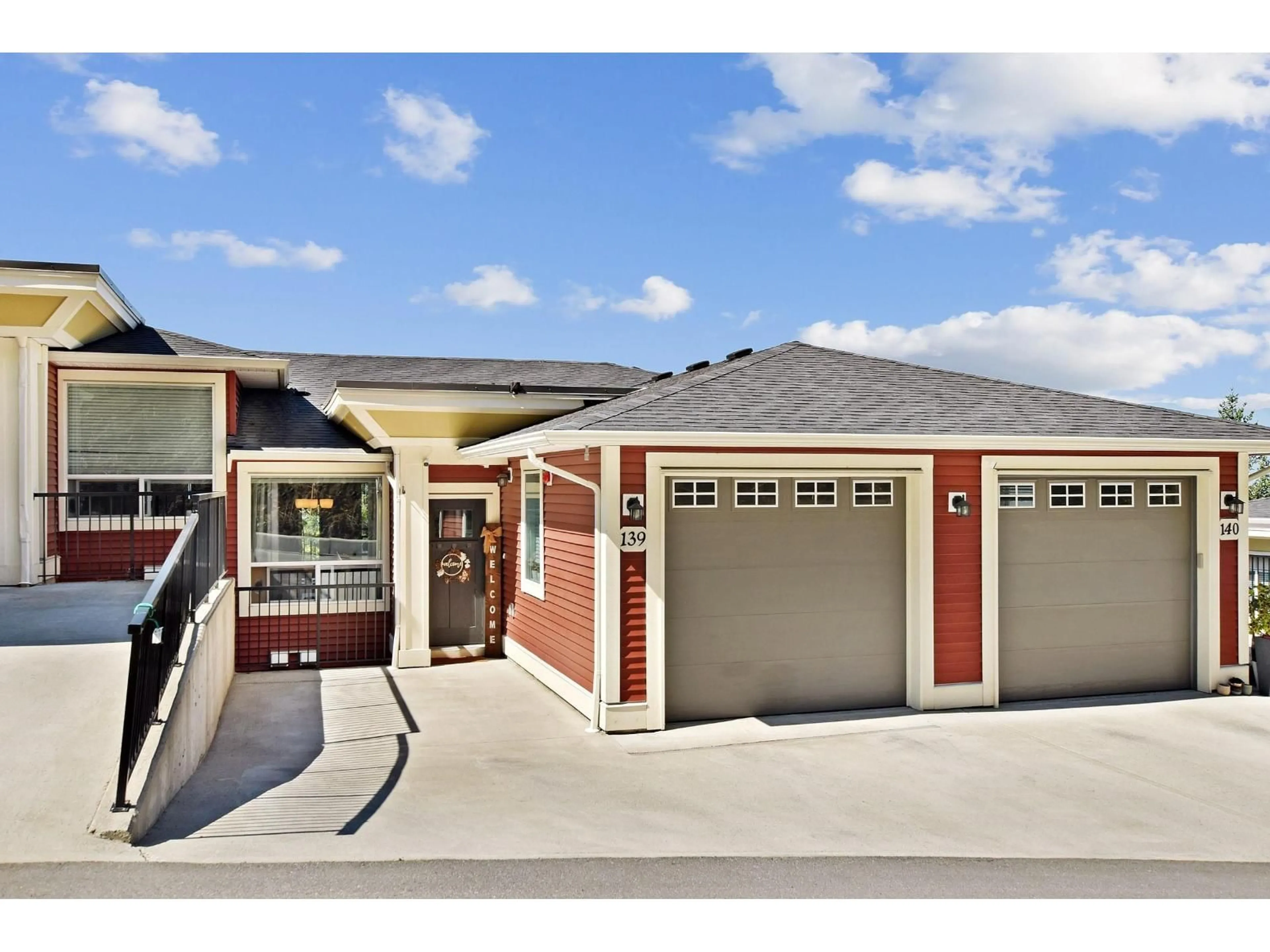 Indoor garage for 139 - 6026 LINDEMAN STREET, Chilliwack British Columbia V2R0W1