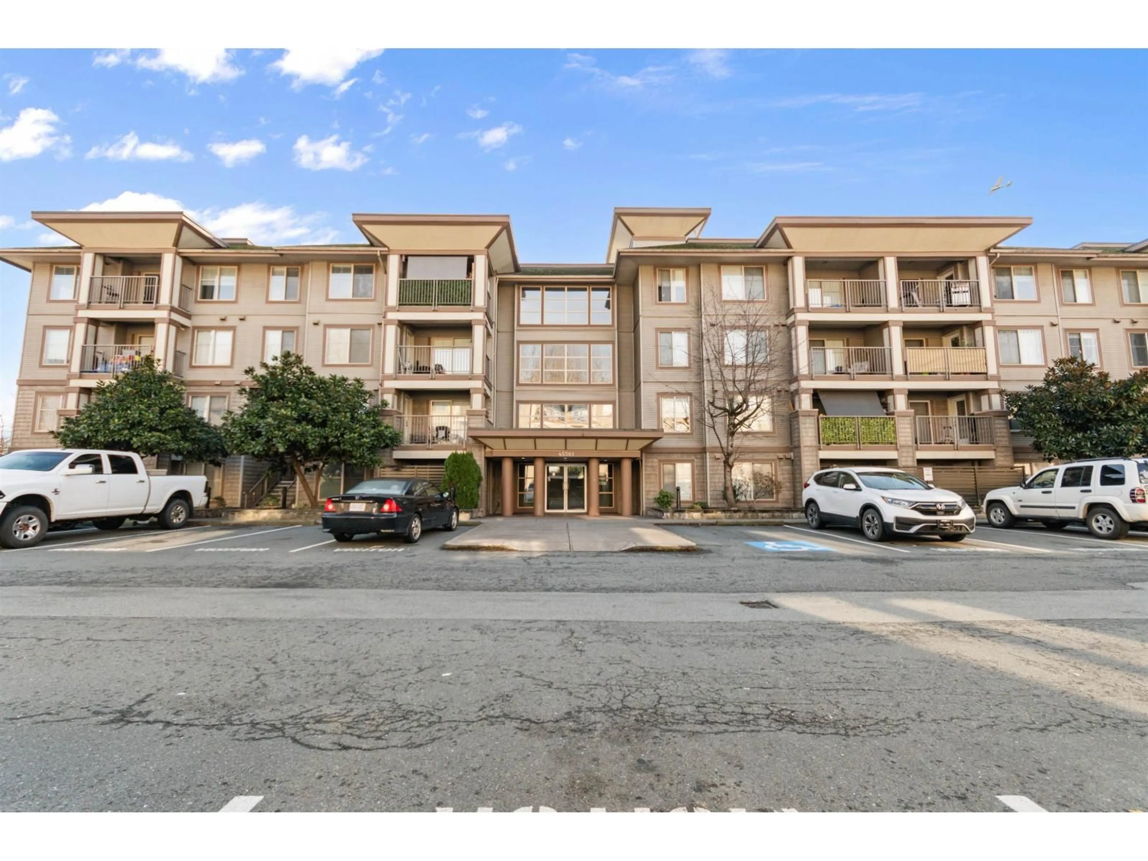 Unknown for 402 - 45561 YALE ROAD, Chilliwack British Columbia V2P0A8