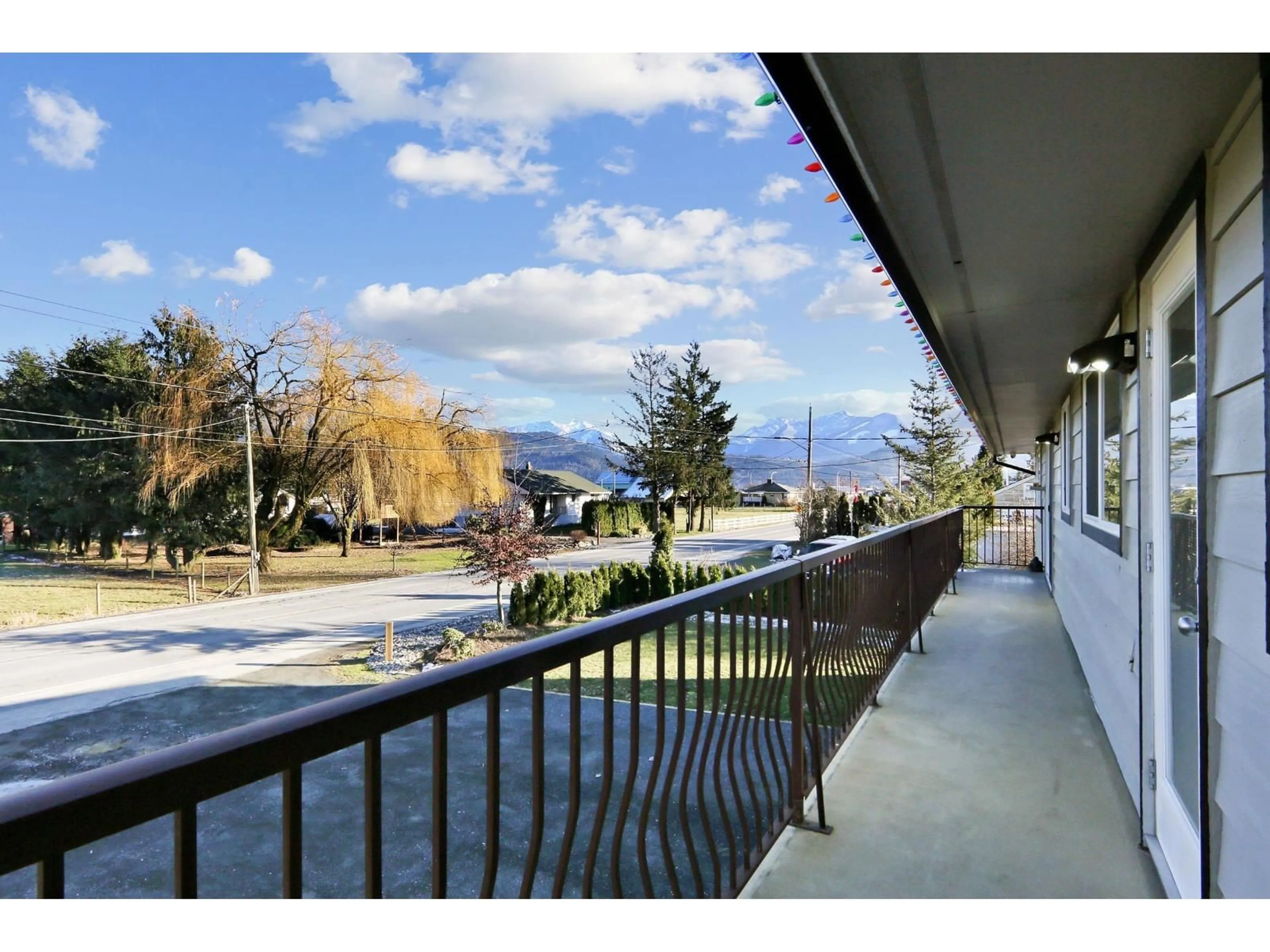 Patio, mountain view for 8875 PREST ROAD, Chilliwack British Columbia V2P8E1