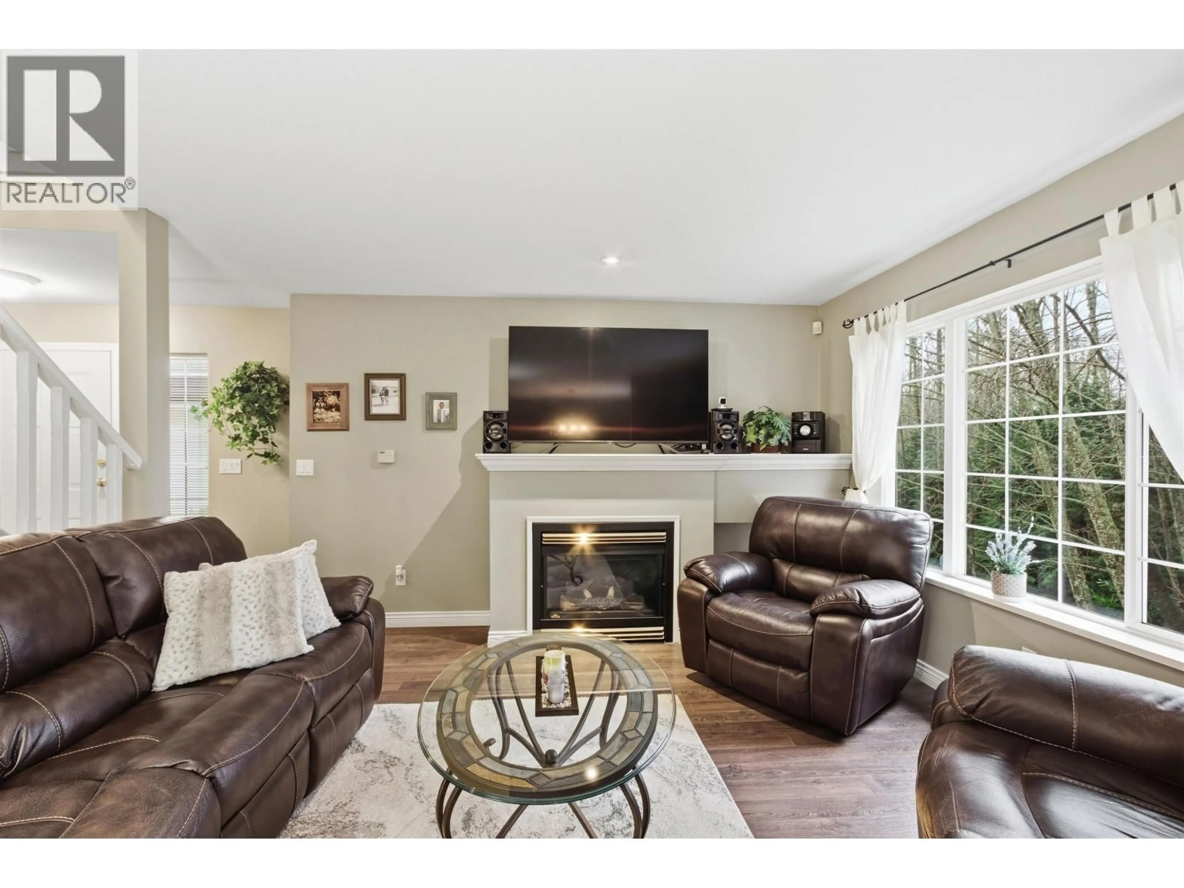 Living room with furniture, wood/laminate floor for 61 - 11355 236 STREET, Maple Ridge British Columbia V2W1W4