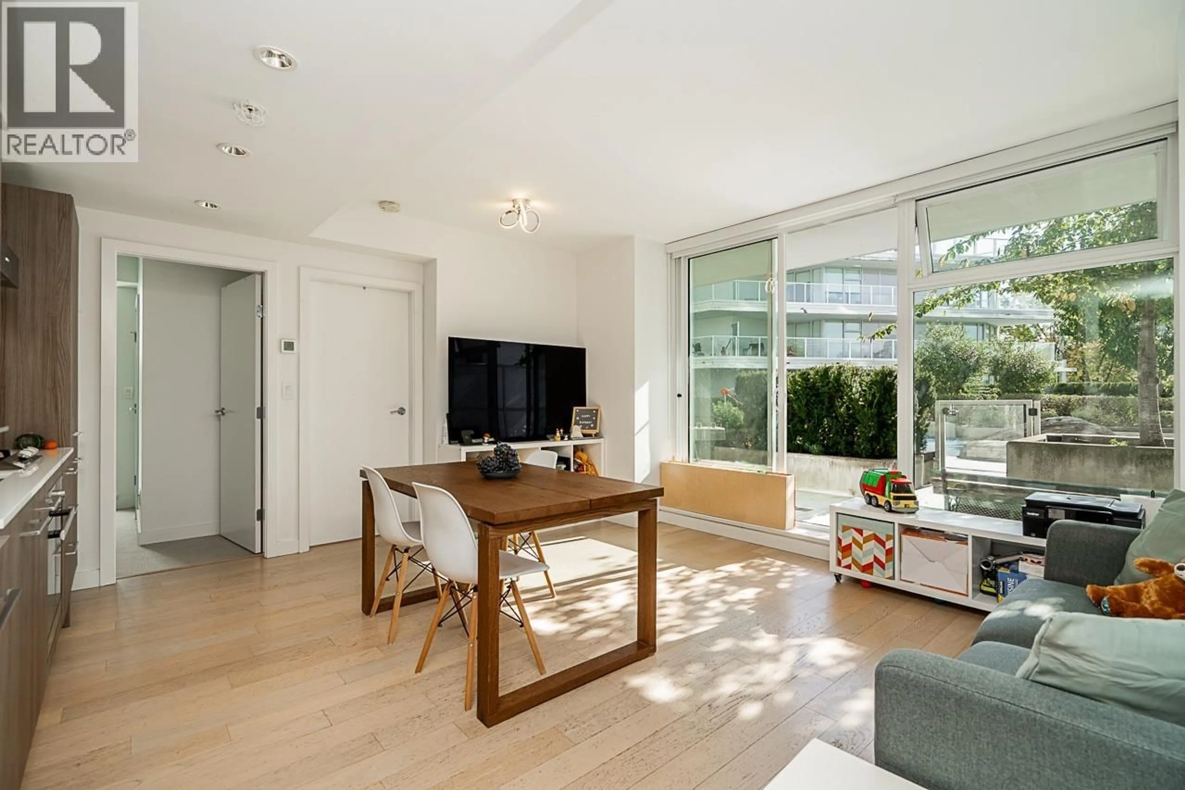 Living room with furniture, unknown for 301 - 4638 GLADSTONE STREET, Vancouver British Columbia V5N0G5