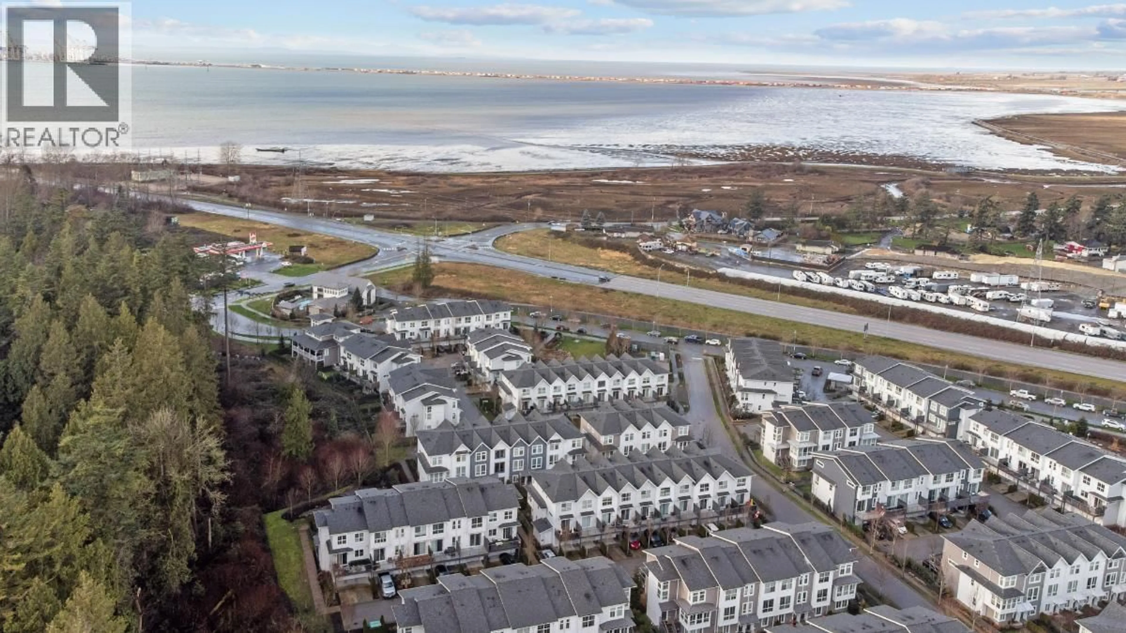 A pic from outside/outdoor area/front of a property/back of a property/a pic from drone, water/lake/river/ocean view for 51 - 4638 ORCA WAY, Delta British Columbia V4M0C2