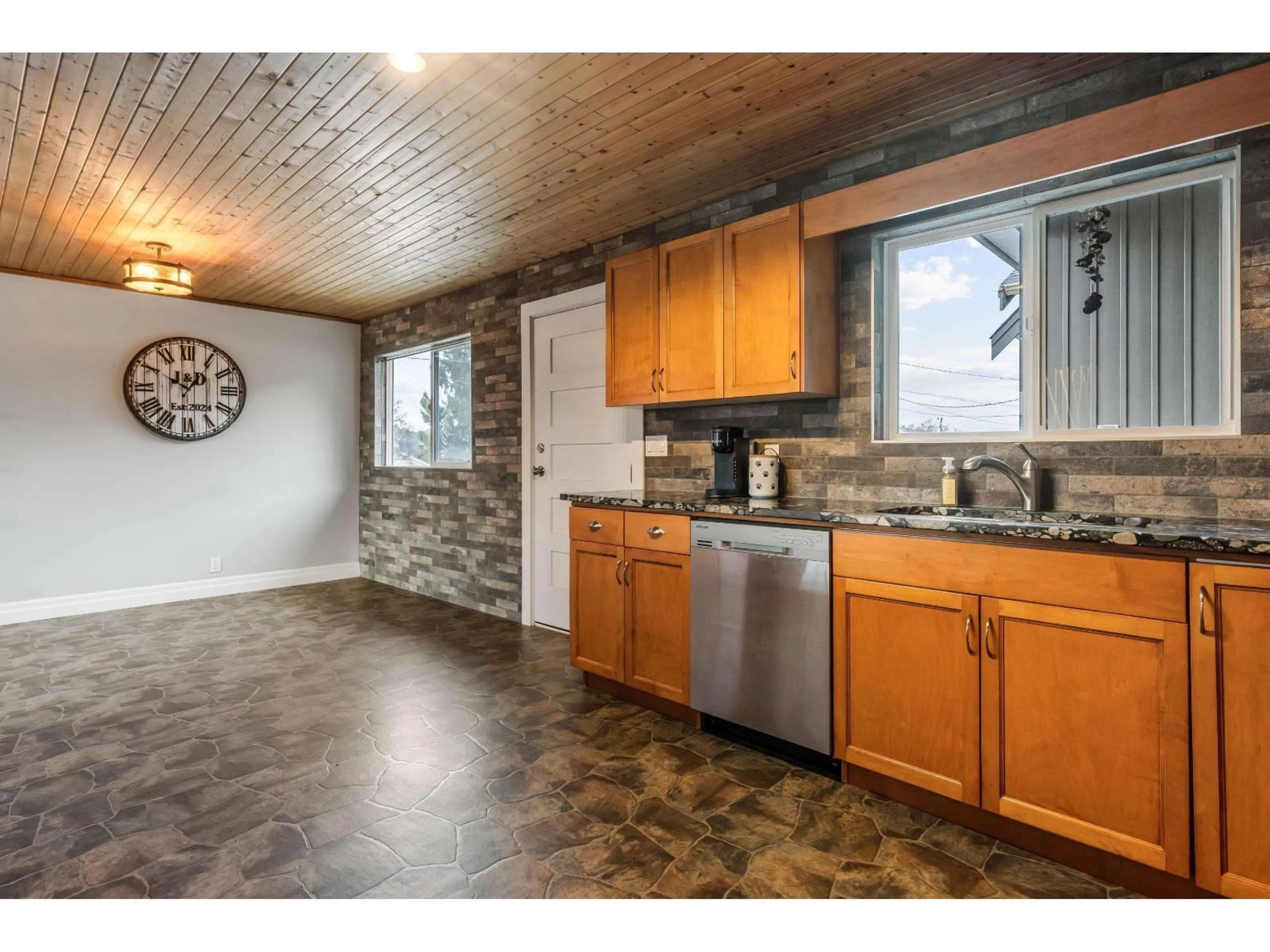 Open concept kitchen, unknown for 45291 HAIG DRIVE, Chilliwack British Columbia V2R1K3