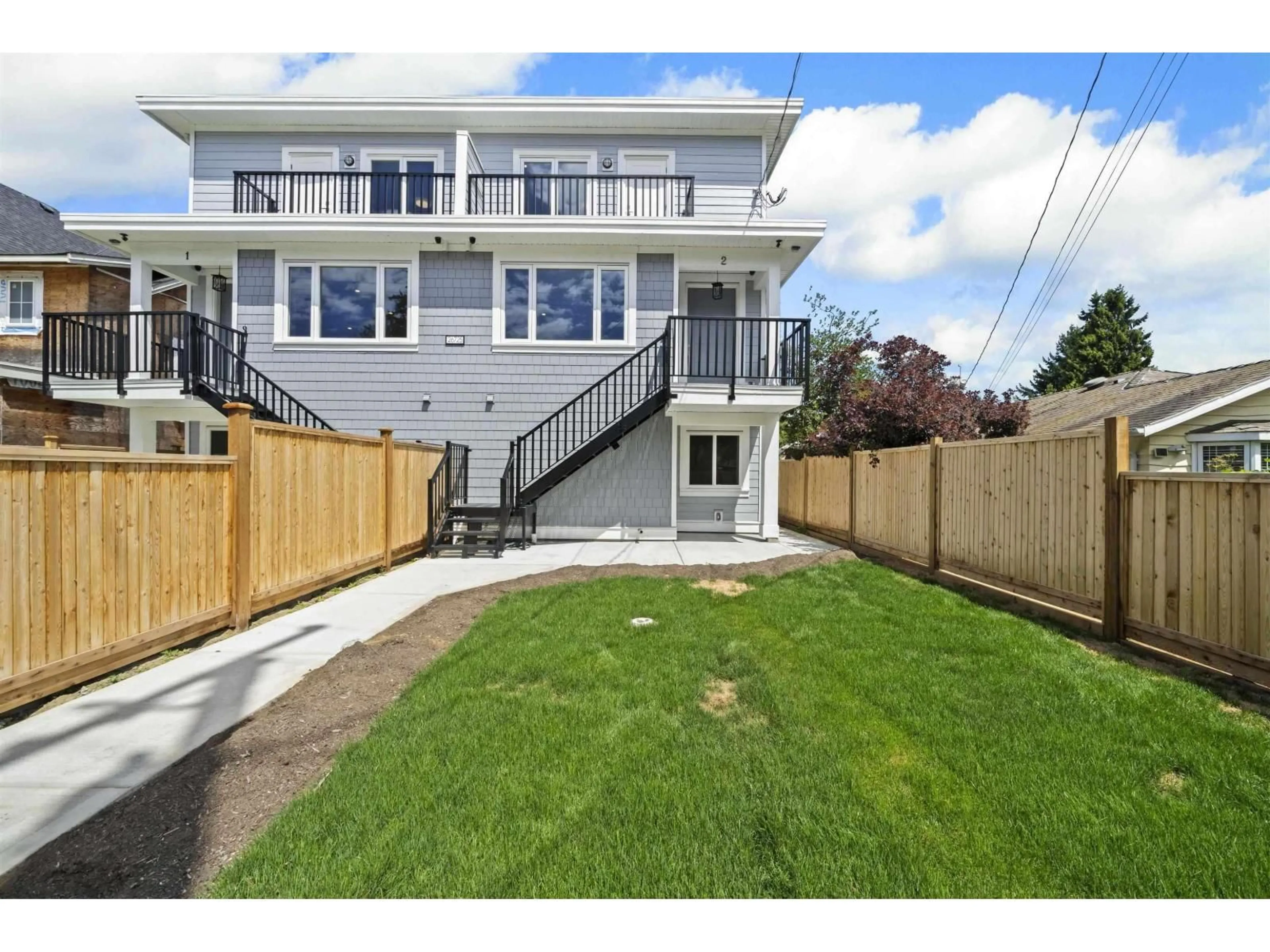 Unknown for 2 - 26725 FRASER HIGHWAY, Langley British Columbia V4W3L1