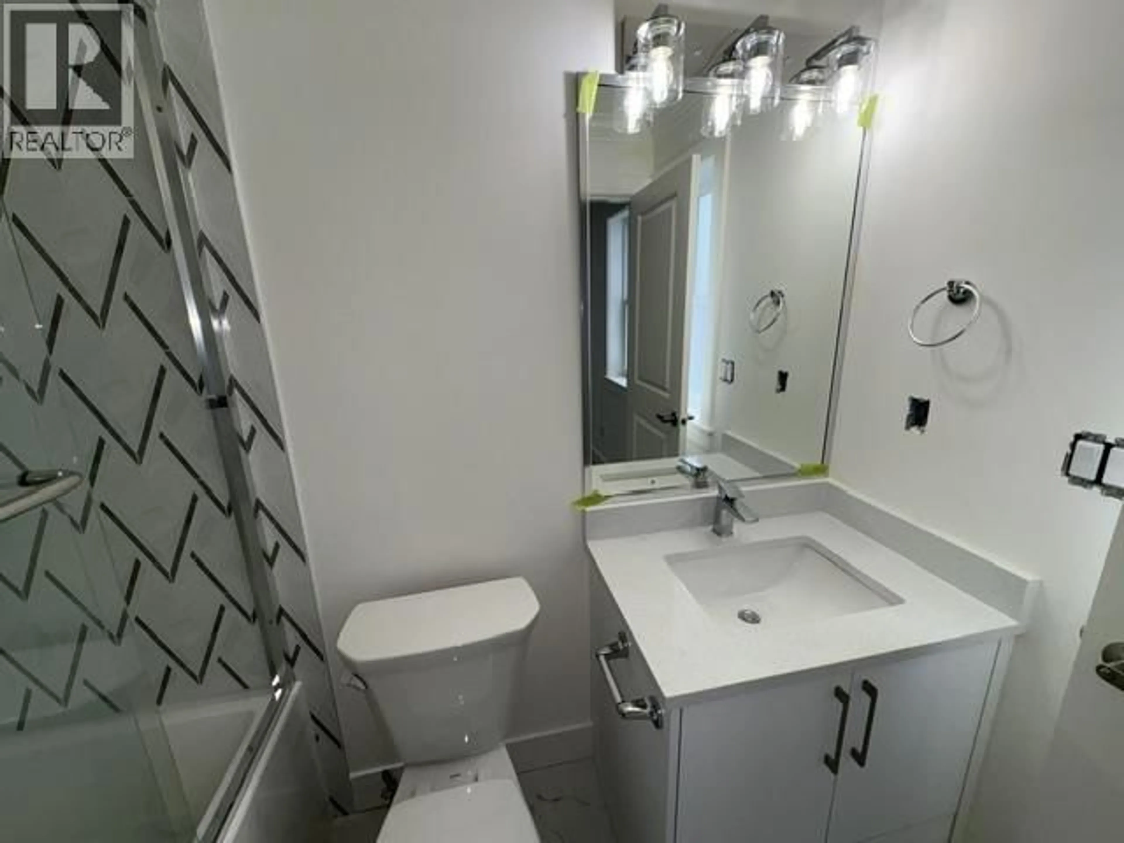 Standard bathroom, unknown for 11077 241A STREET, Maple Ridge British Columbia V2W0K5